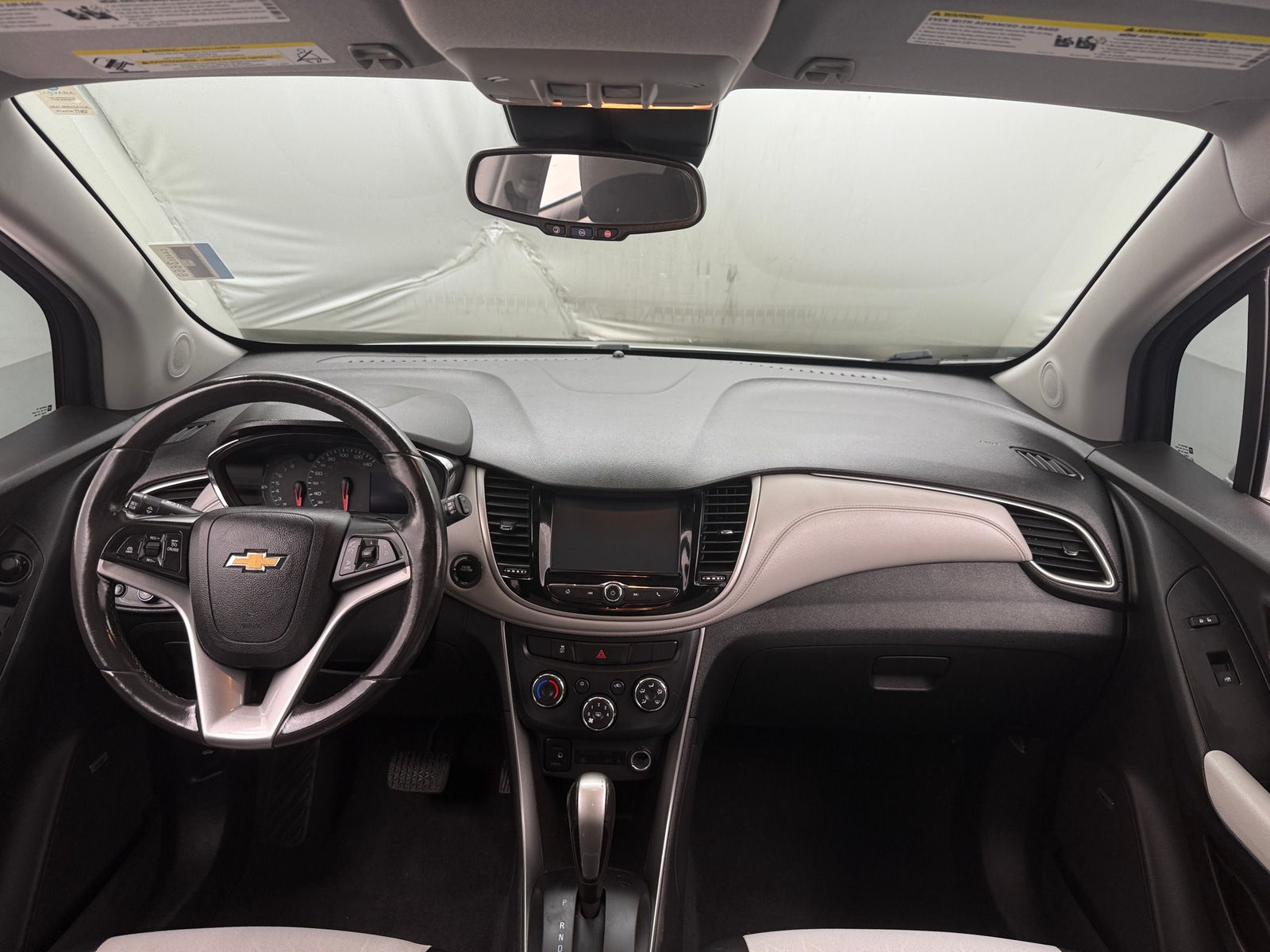 Thumbnail: 2017 Chevrolet Trax - 3