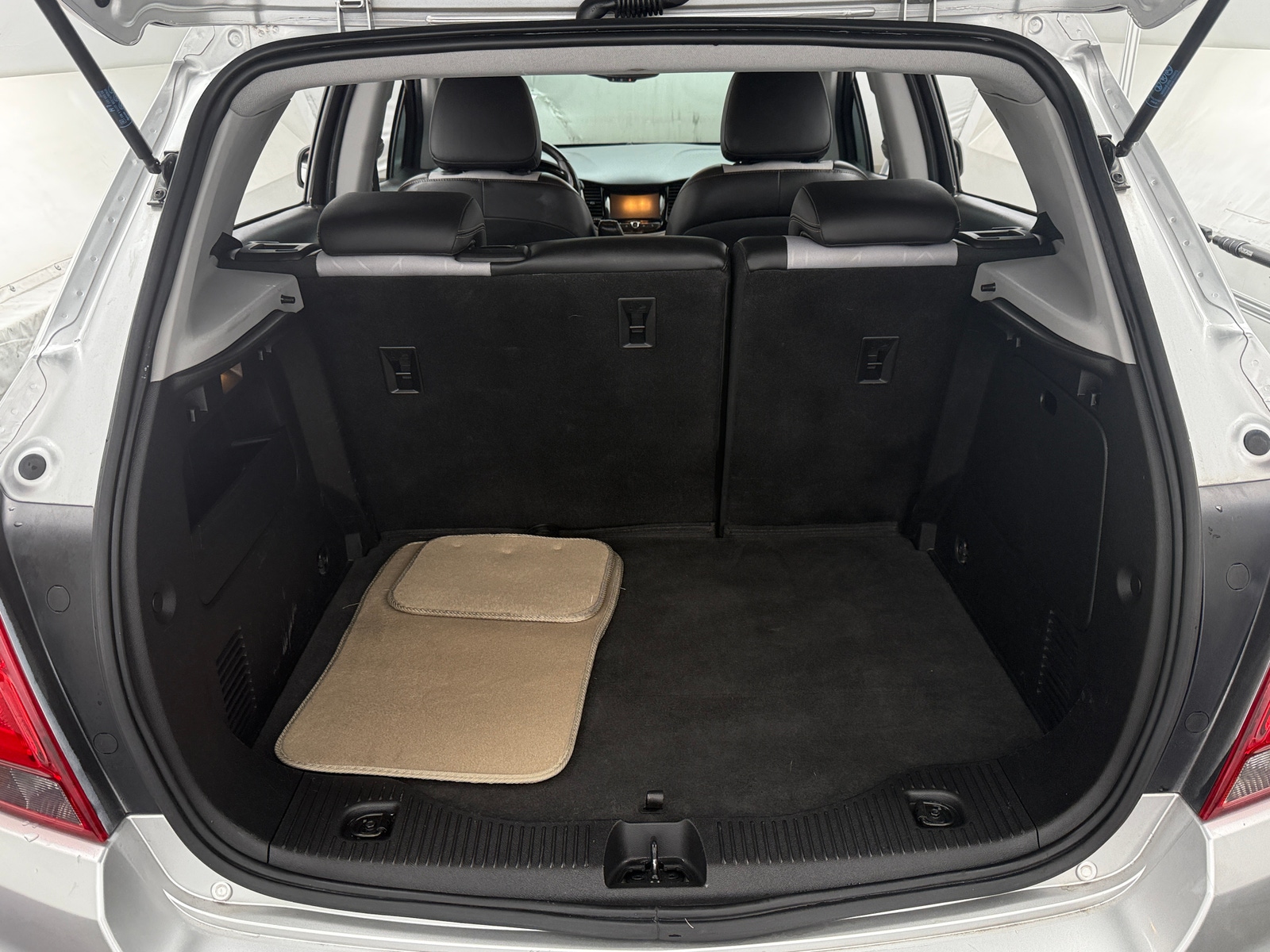 Thumbnail: 2017 Chevrolet Trax - 7