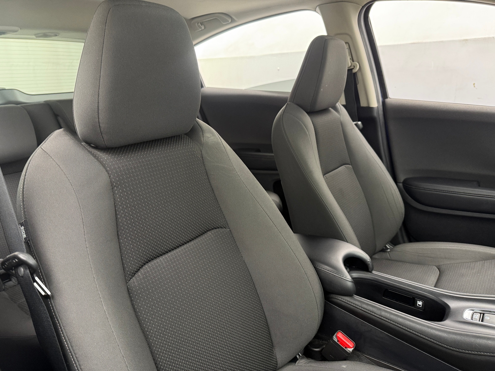 Thumbnail: 2019 Honda HR-V - 2