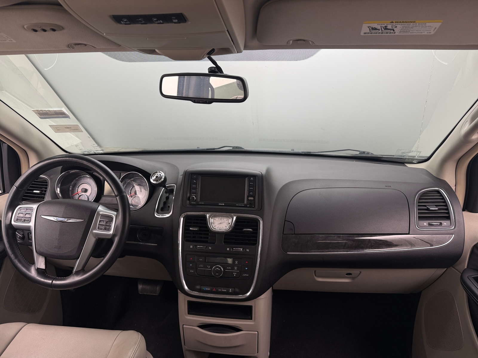 Thumbnail: 2013 Chrysler Town & Country - 2