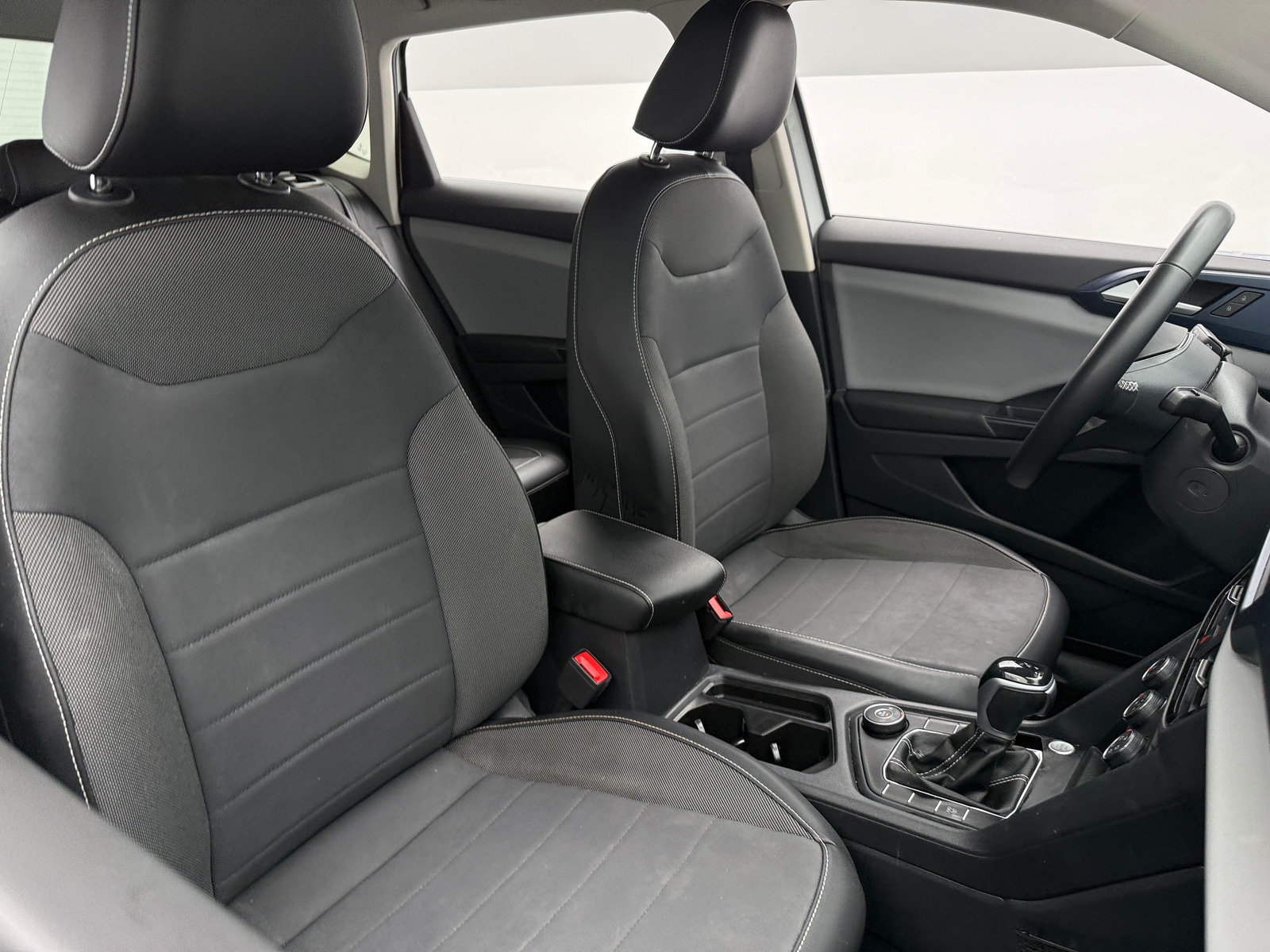 Thumbnail: 2022 Volkswagen Taos - 2