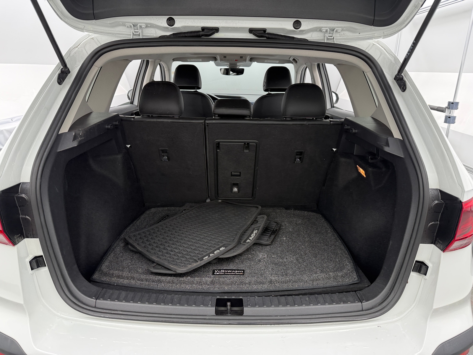 Thumbnail: 2022 Volkswagen Taos - 7