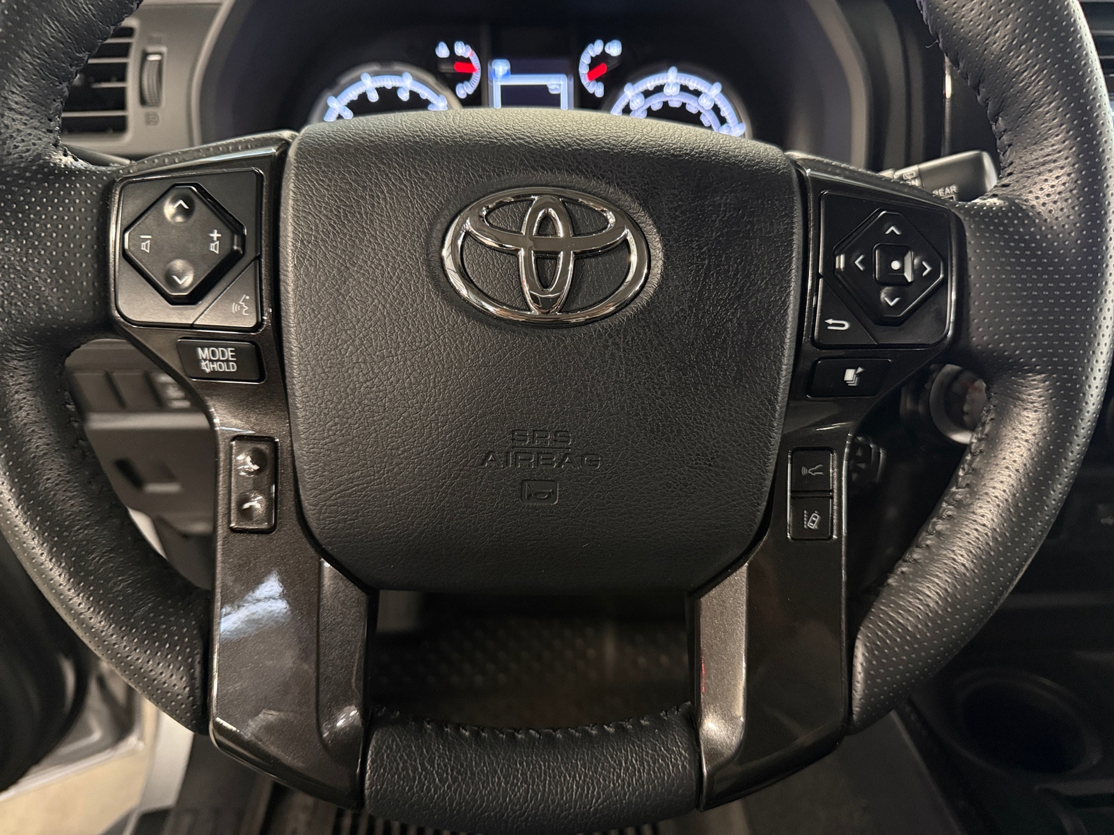 Thumbnail: 2023 Toyota 4Runner - 4