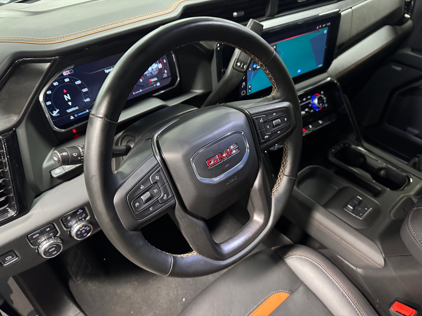 Thumbnail: 2024 GMC Sierra 2500 - 4