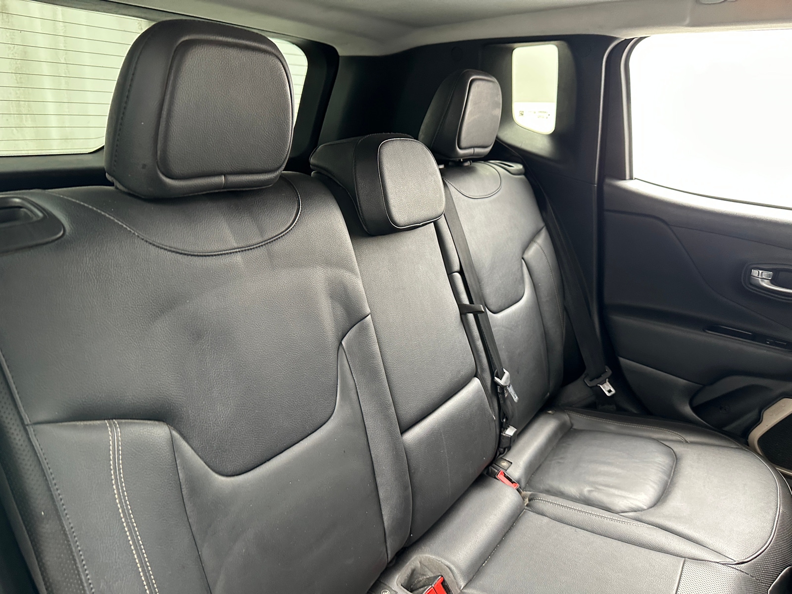 Thumbnail: 2017 Jeep Renegade - 5