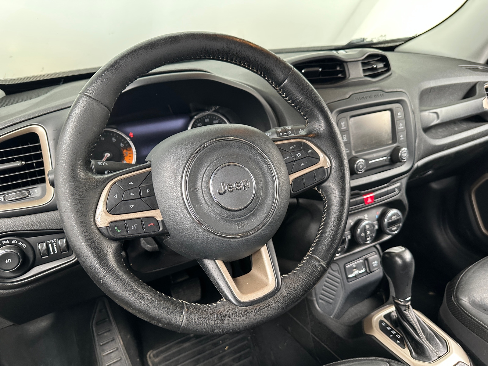 Thumbnail: 2017 Jeep Renegade - 4