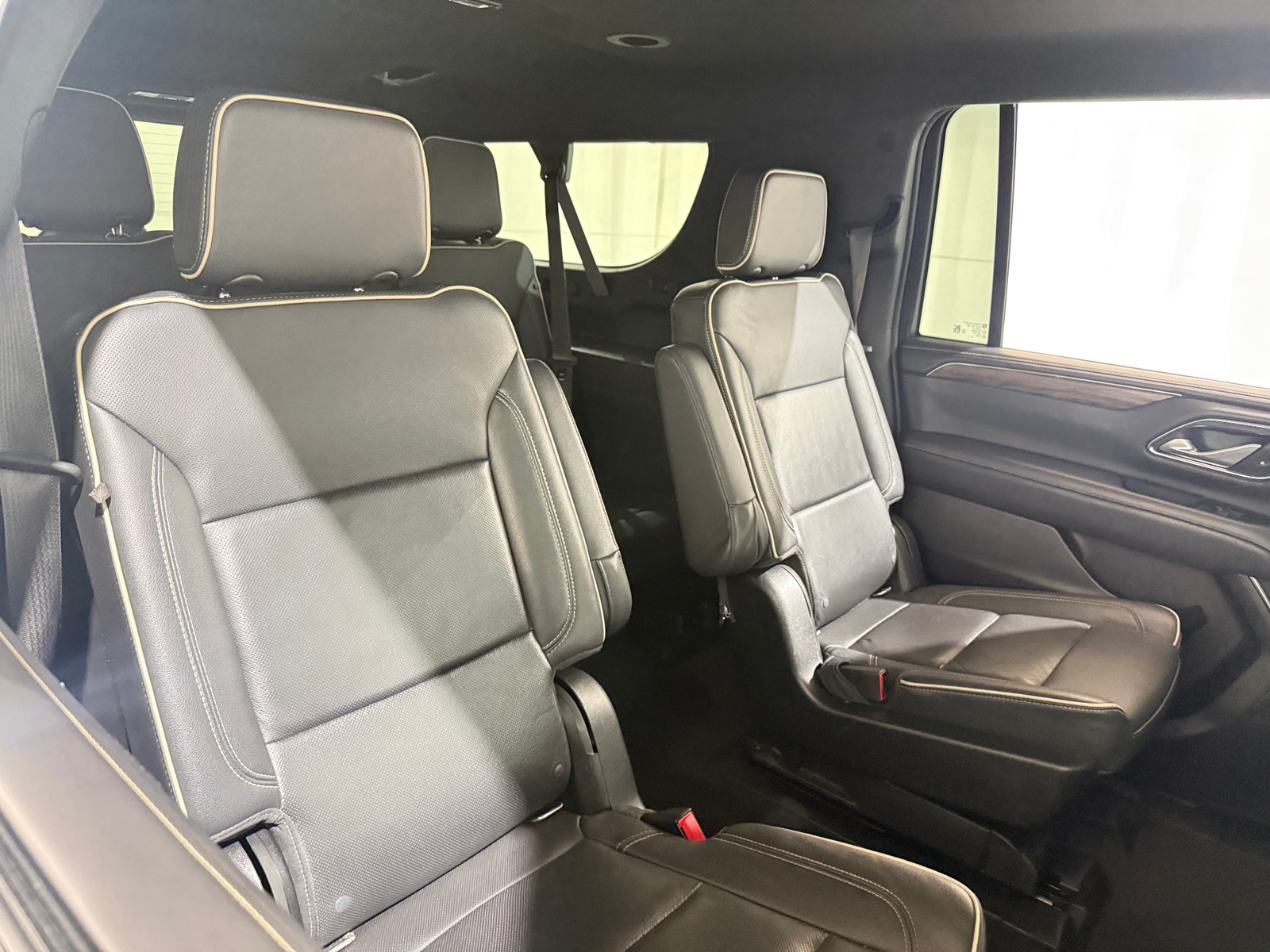 Thumbnail: 2022 Chevrolet Suburban - 5