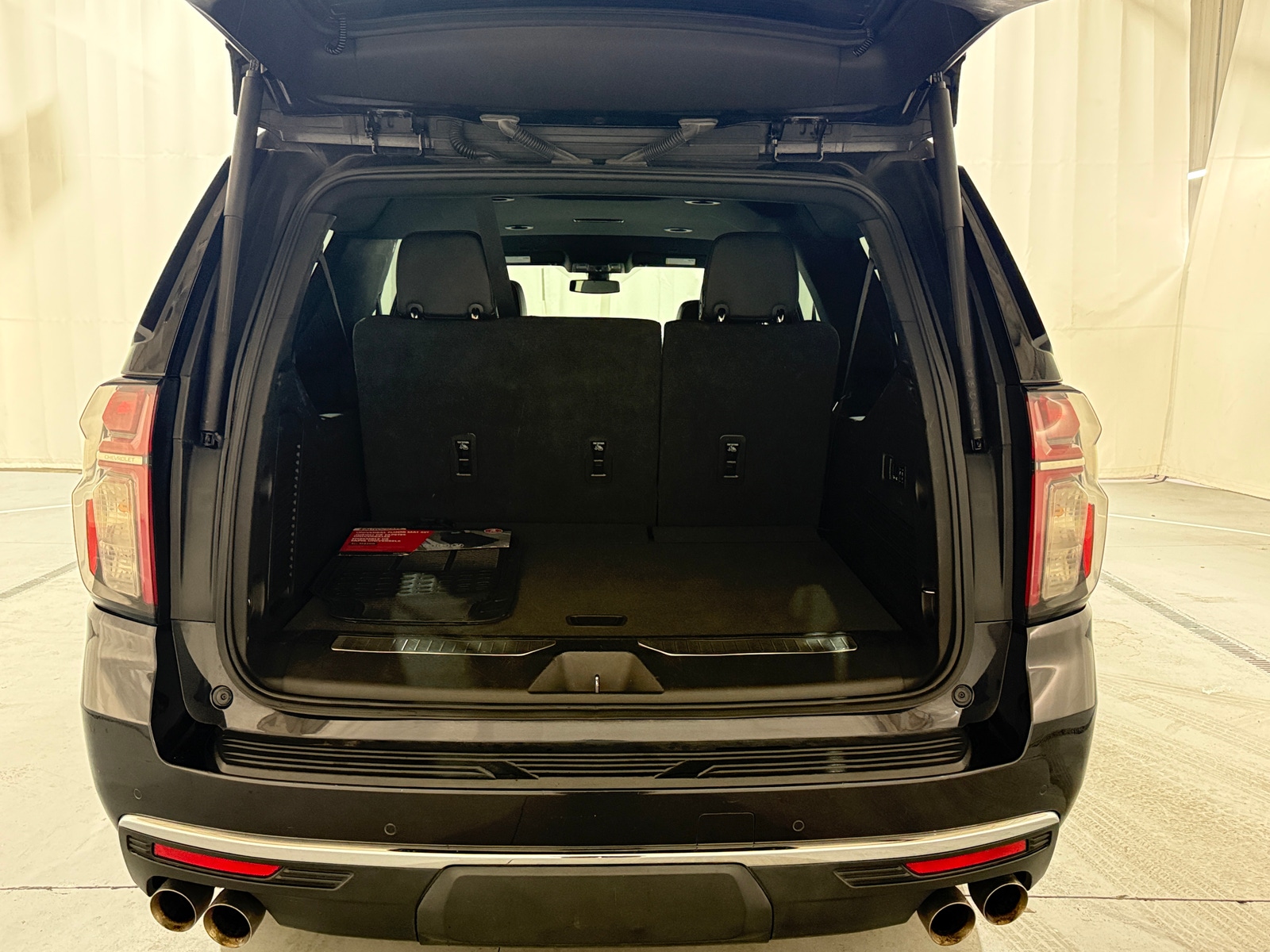 Thumbnail: 2022 Chevrolet Suburban - 6