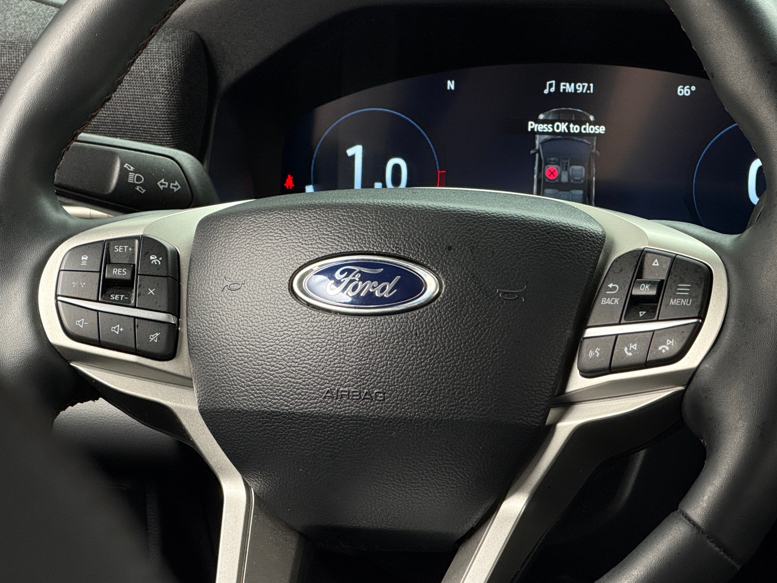 Thumbnail: 2025 Ford Explorer - 5