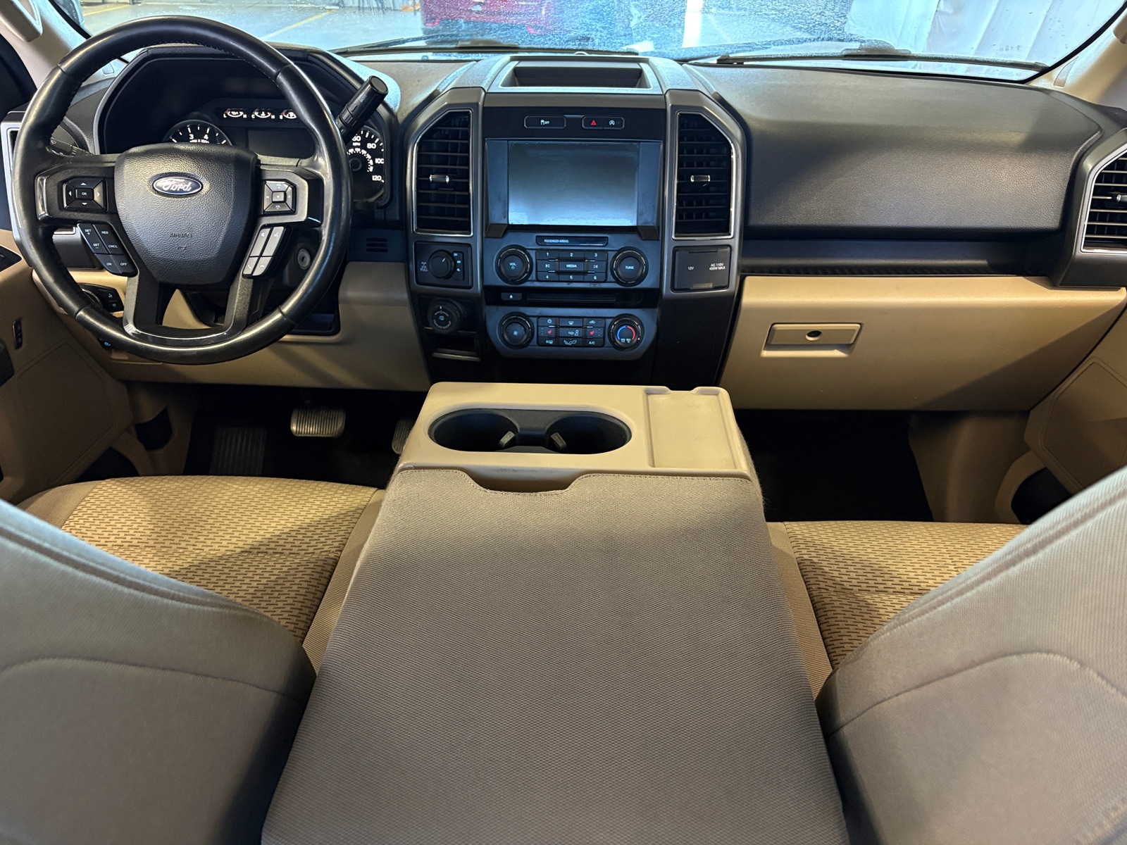 Thumbnail: 2018 Ford Econoline - 3