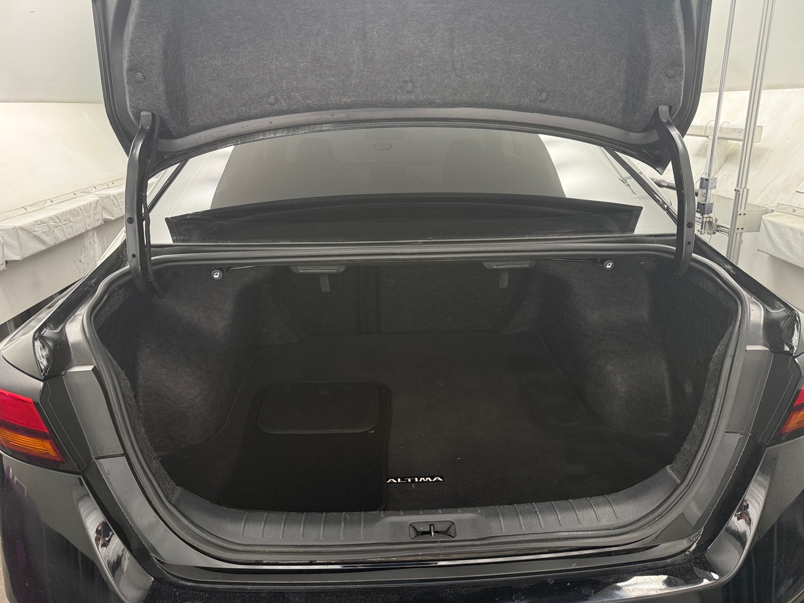 Thumbnail: 2023 Nissan Altima - 7