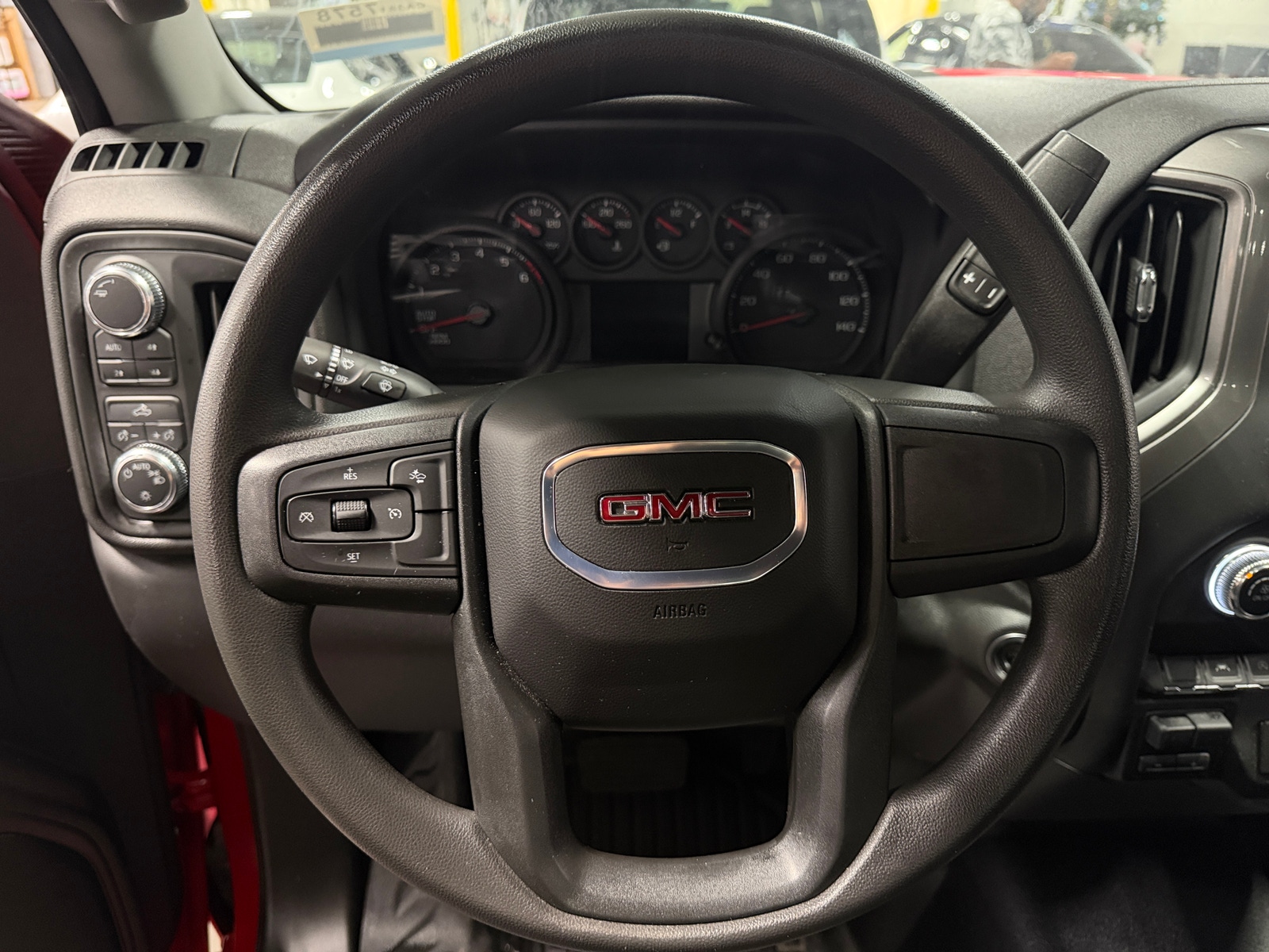 Thumbnail: 2024 GMC Sierra 1500 - 4