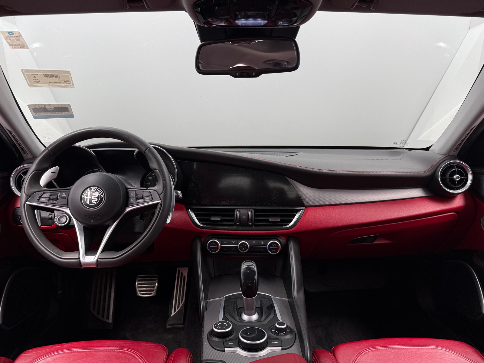 Thumbnail: 2017 Alfa Romeo Giulia - 2