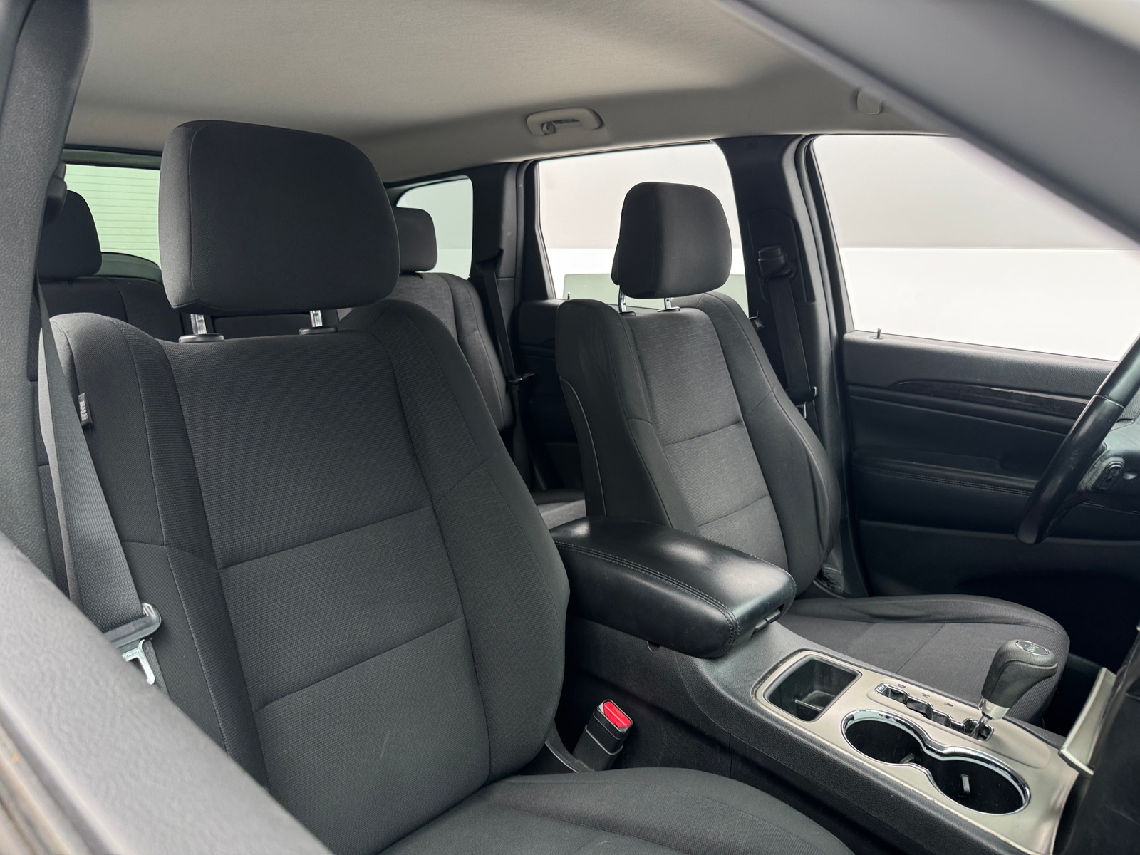 Thumbnail: 2011 Jeep Grand Cherokee - 2