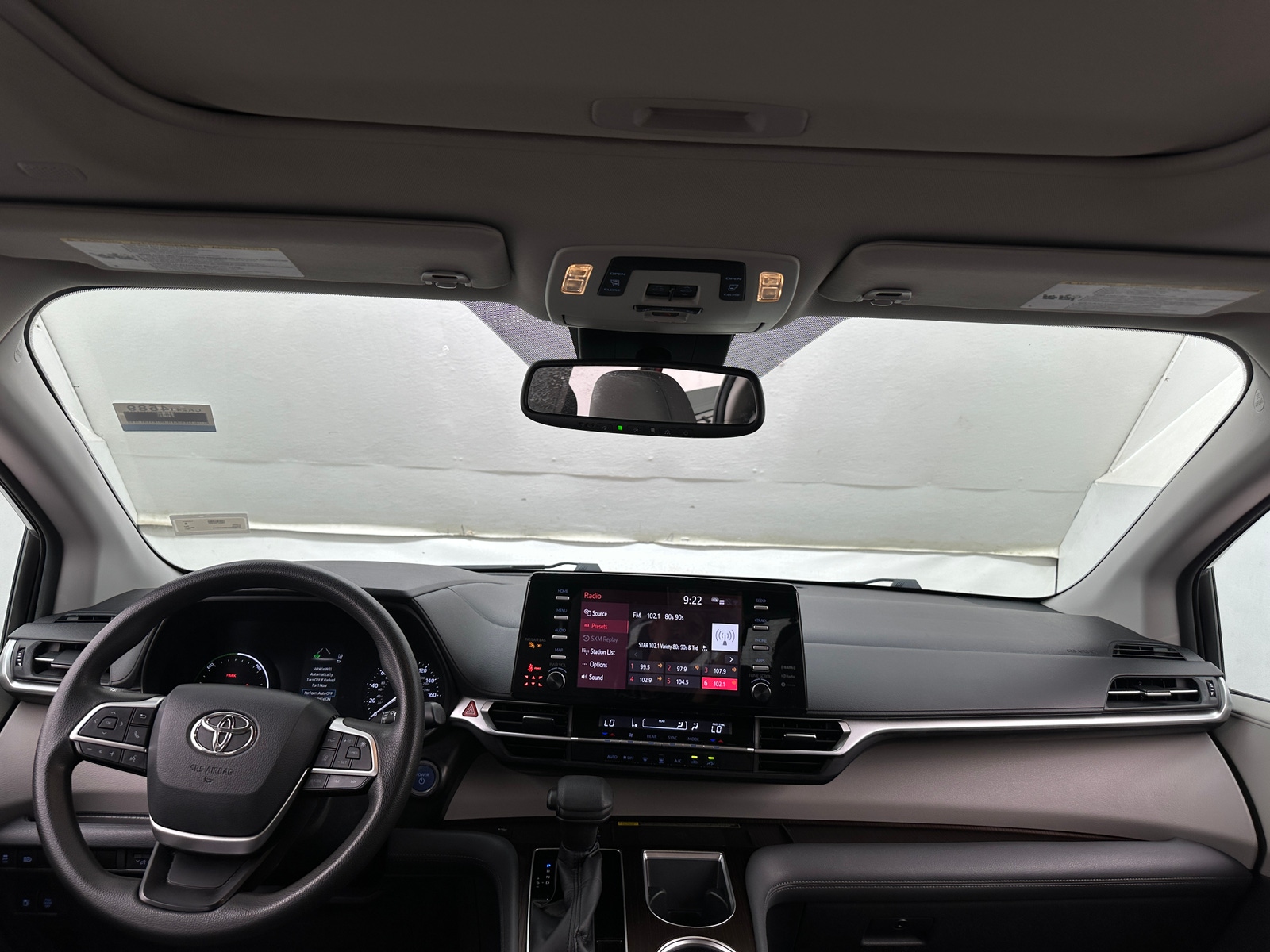 Thumbnail: 2021 Toyota Sienna - 3