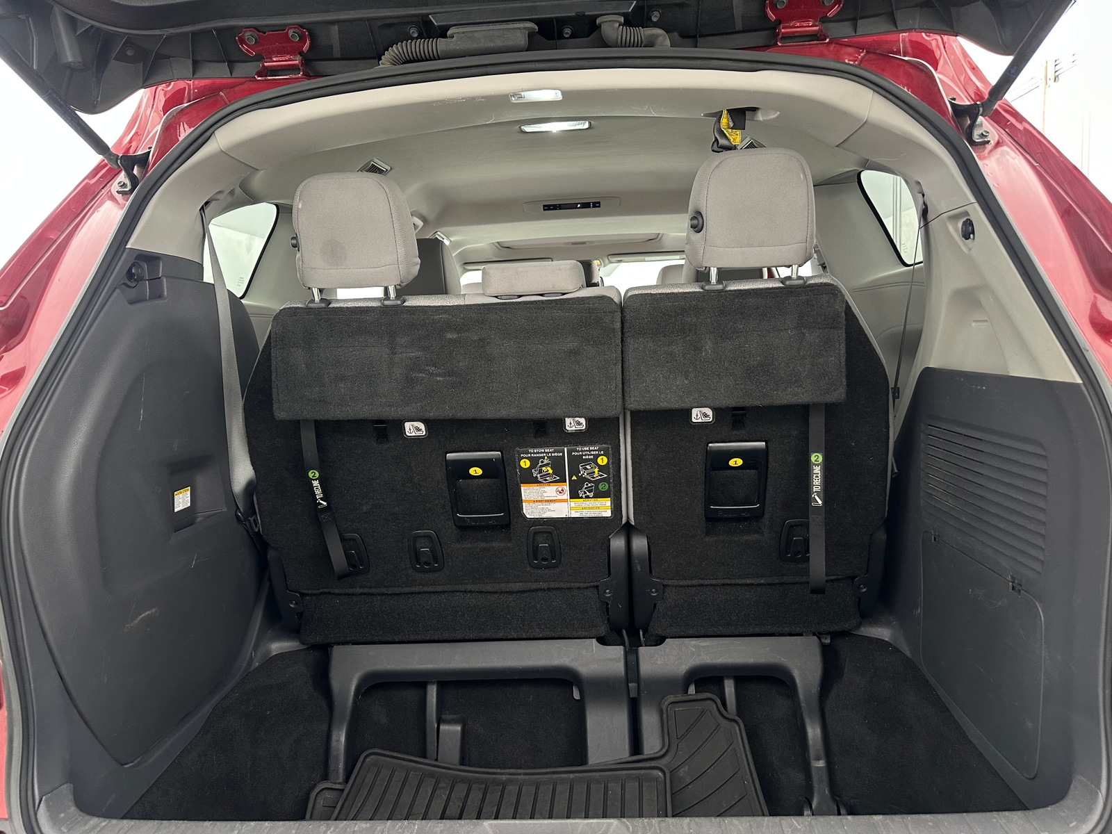 Thumbnail: 2021 Toyota Sienna - 7