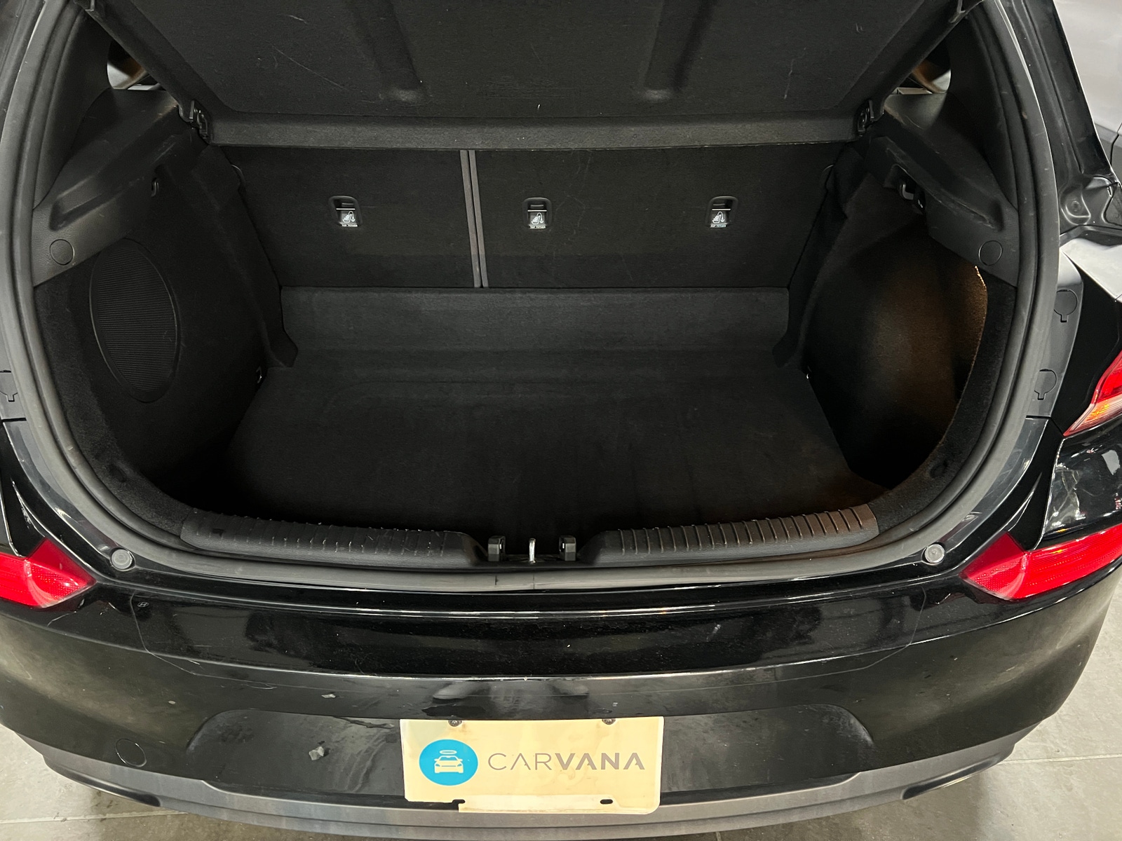 Thumbnail: 2018 Hyundai Elantra - 6