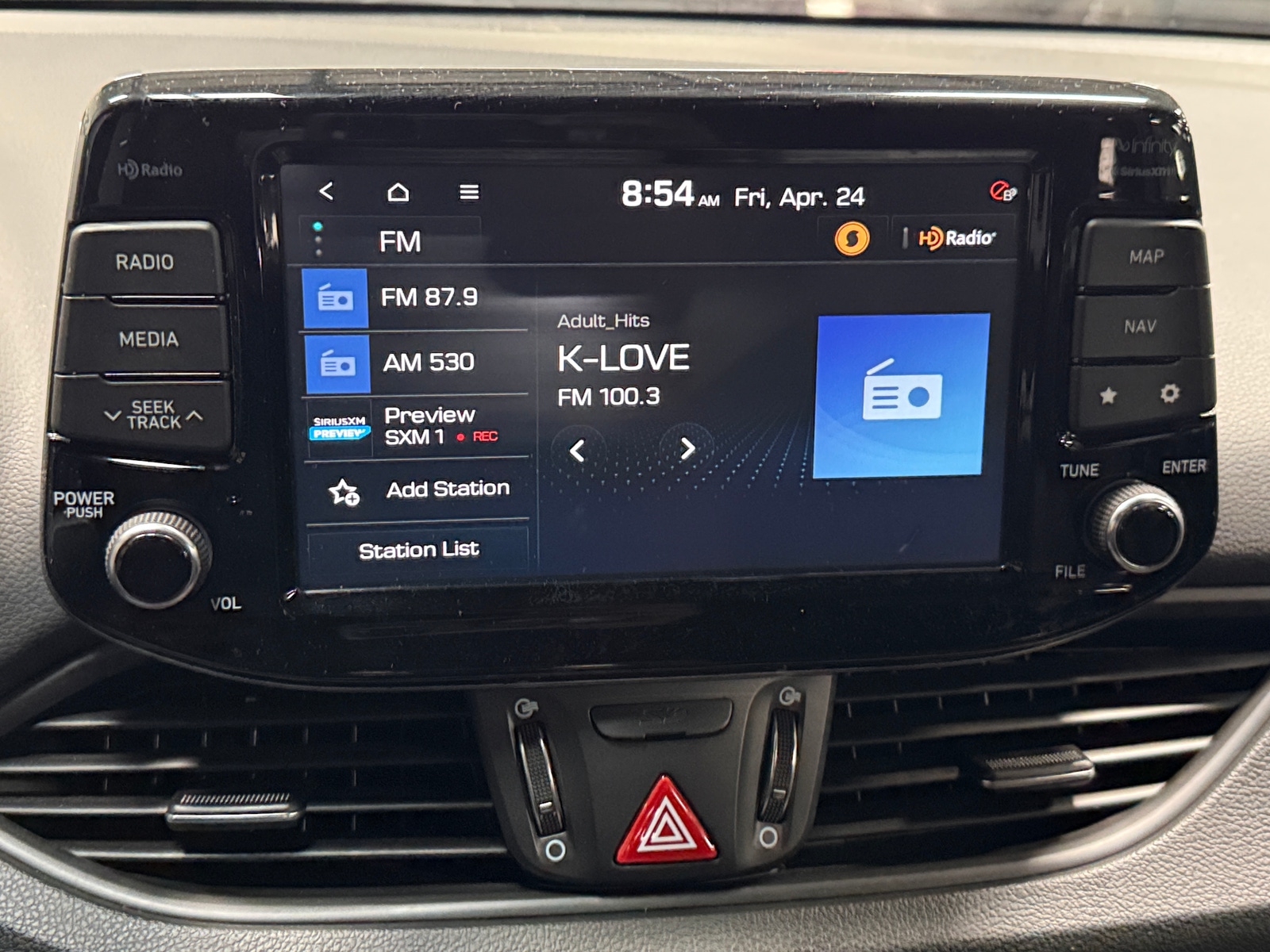 Thumbnail: 2018 Hyundai Elantra - 3