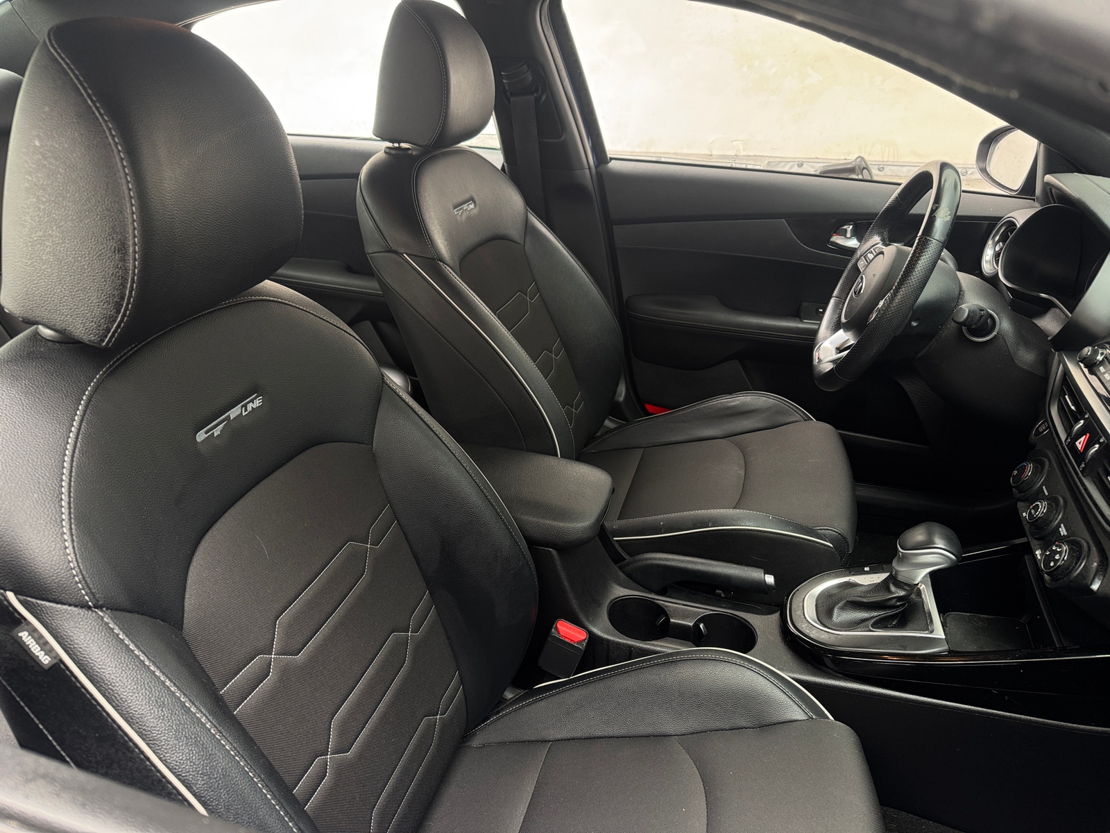 Thumbnail: 2021 Kia Forte - 2