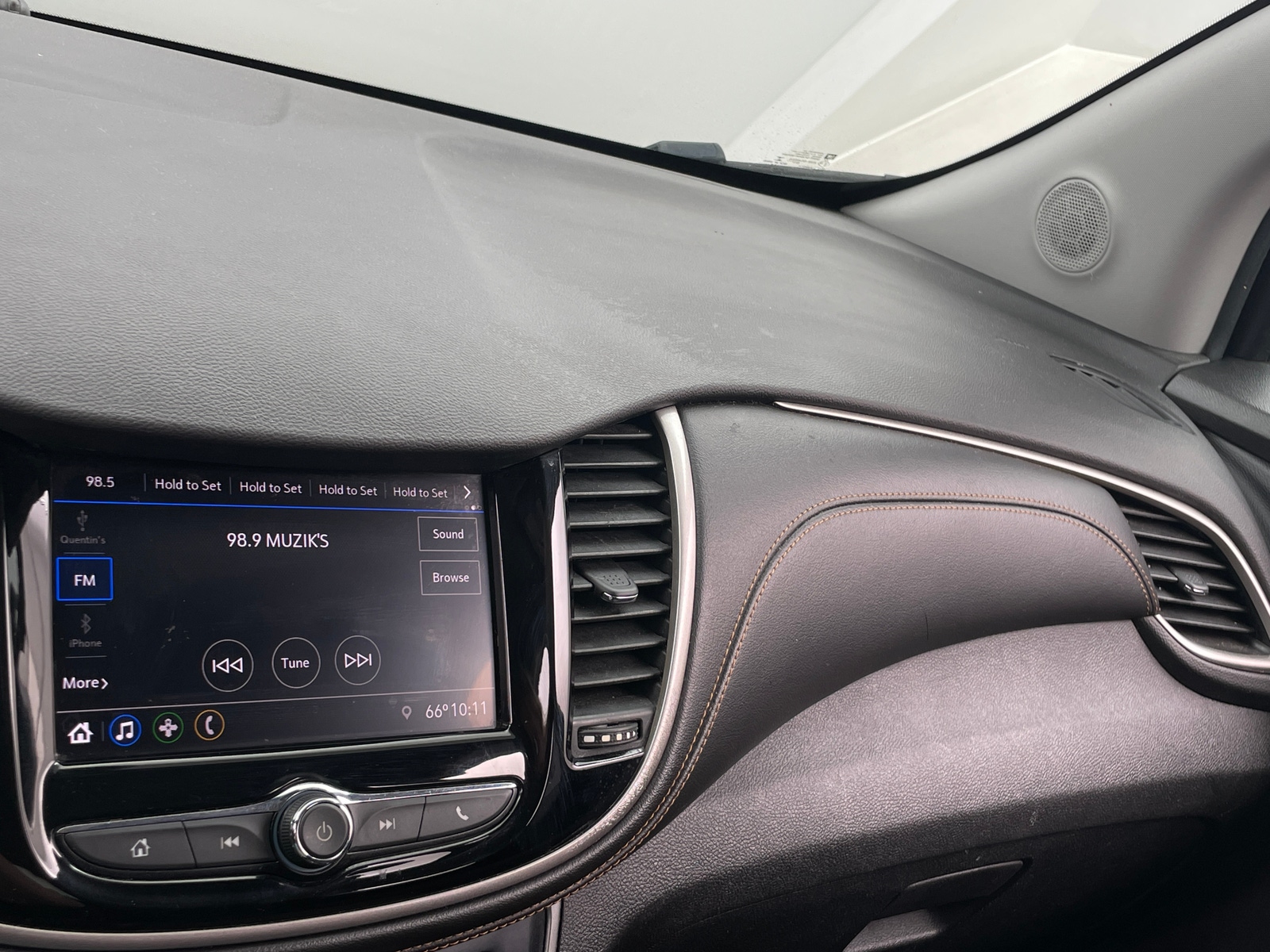 Thumbnail: 2020 Chevrolet Trax - 4