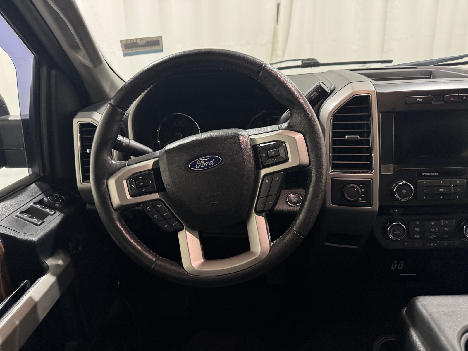 Thumbnail: 2018 Ford Econoline - 4