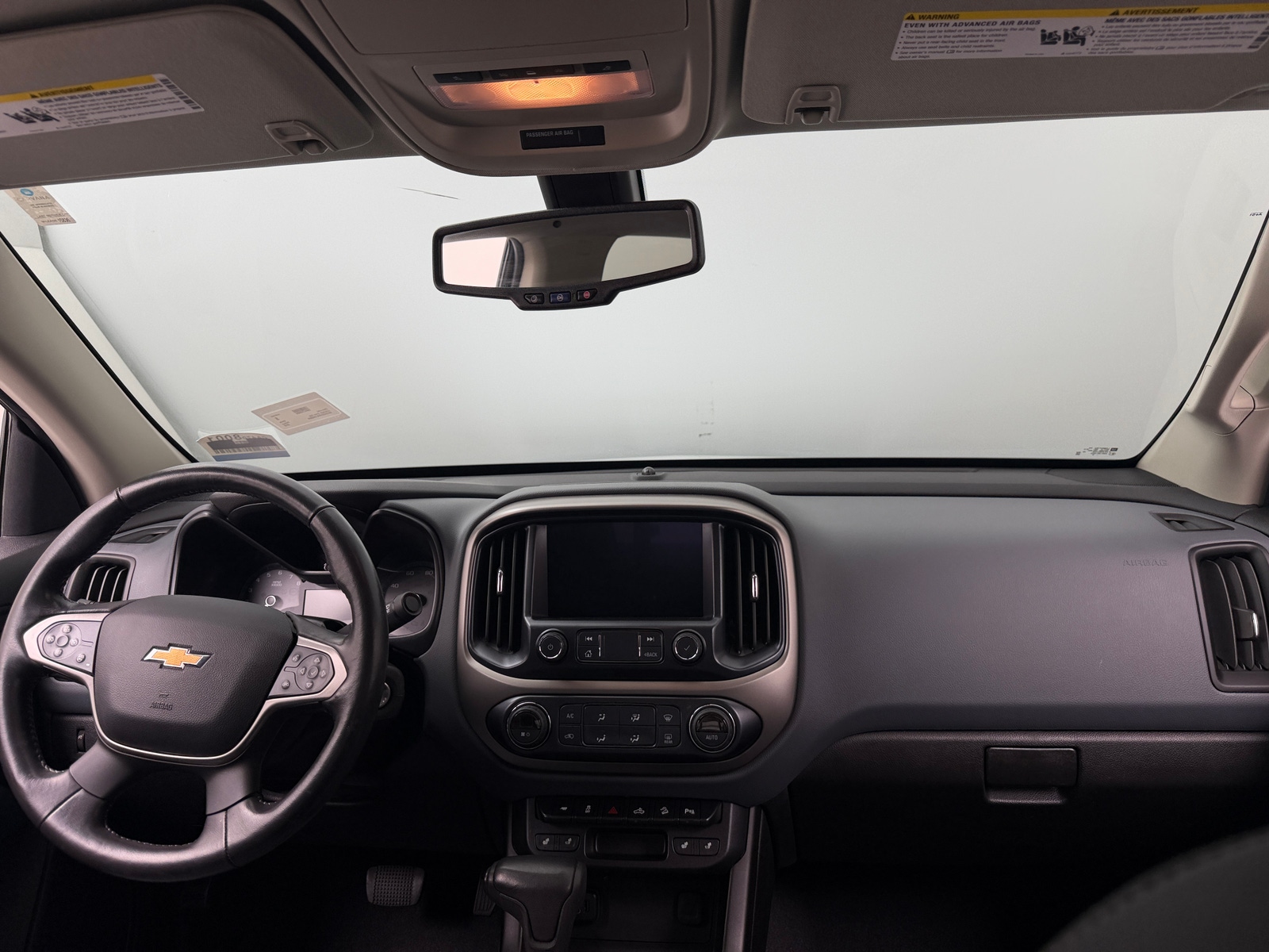 Thumbnail: 2019 Chevrolet Colorado - 3