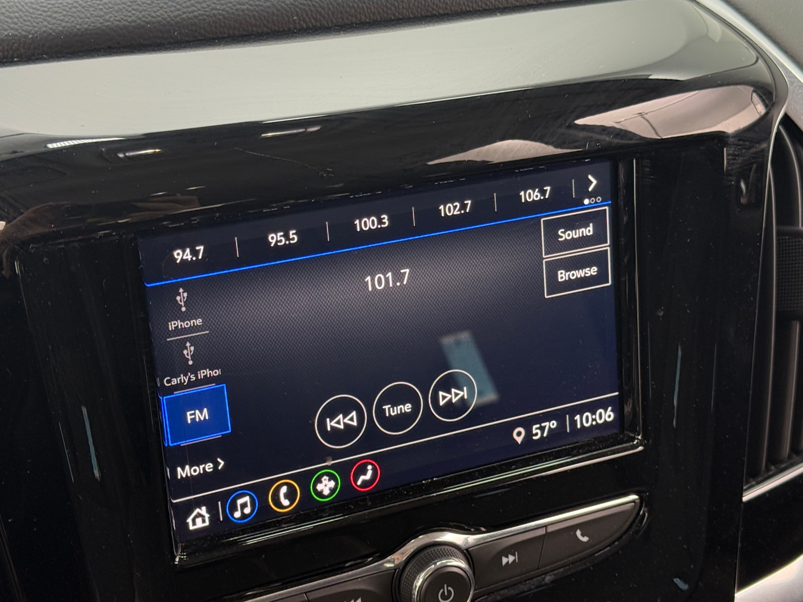 Thumbnail: 2020 Chevrolet Traverse - 4