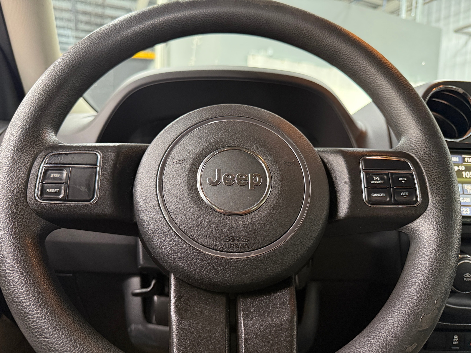 Thumbnail: 2016 Jeep Patriot - 5