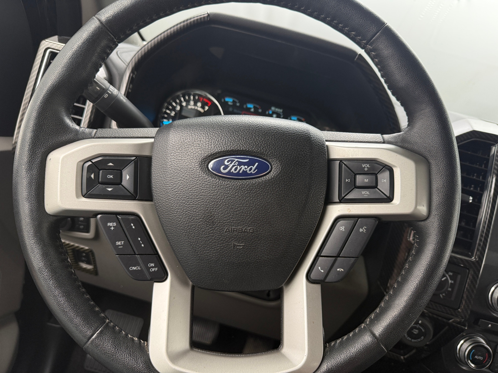 Thumbnail: 2018 Ford Econoline - 4