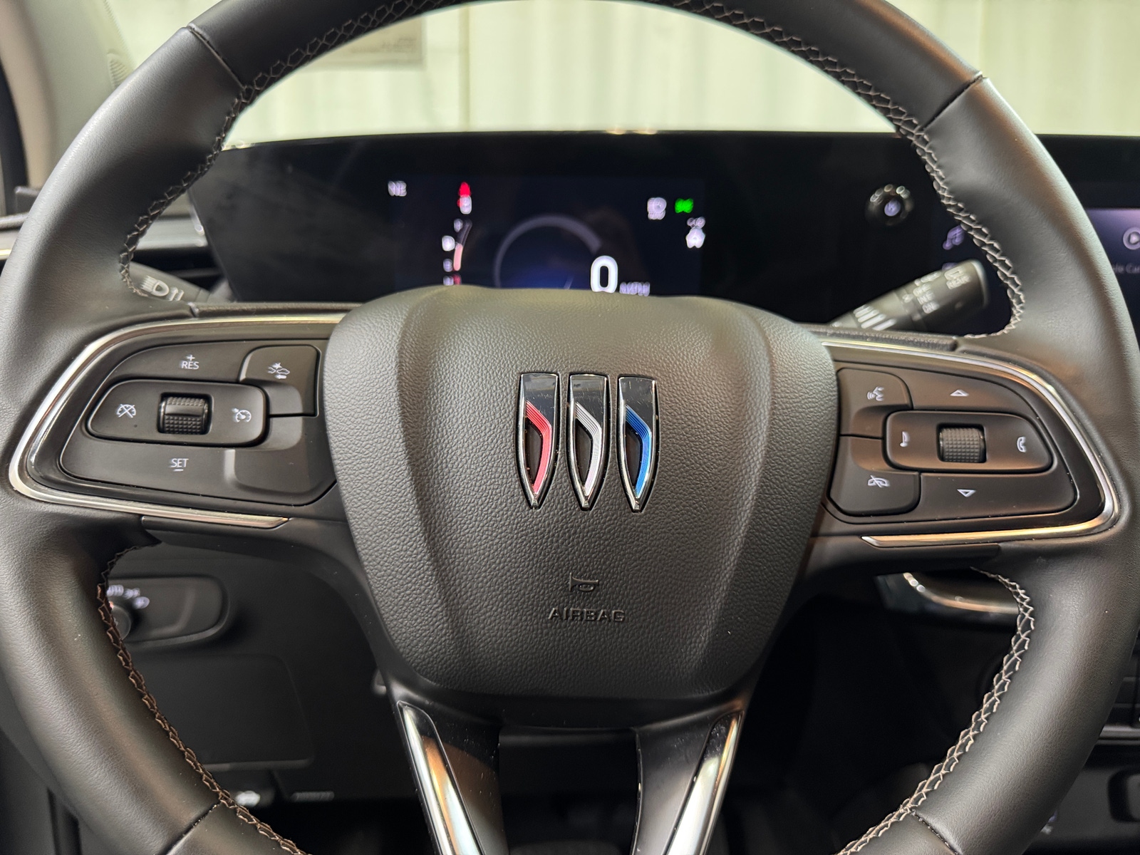 Thumbnail: 2025 Buick Encore GX - 4