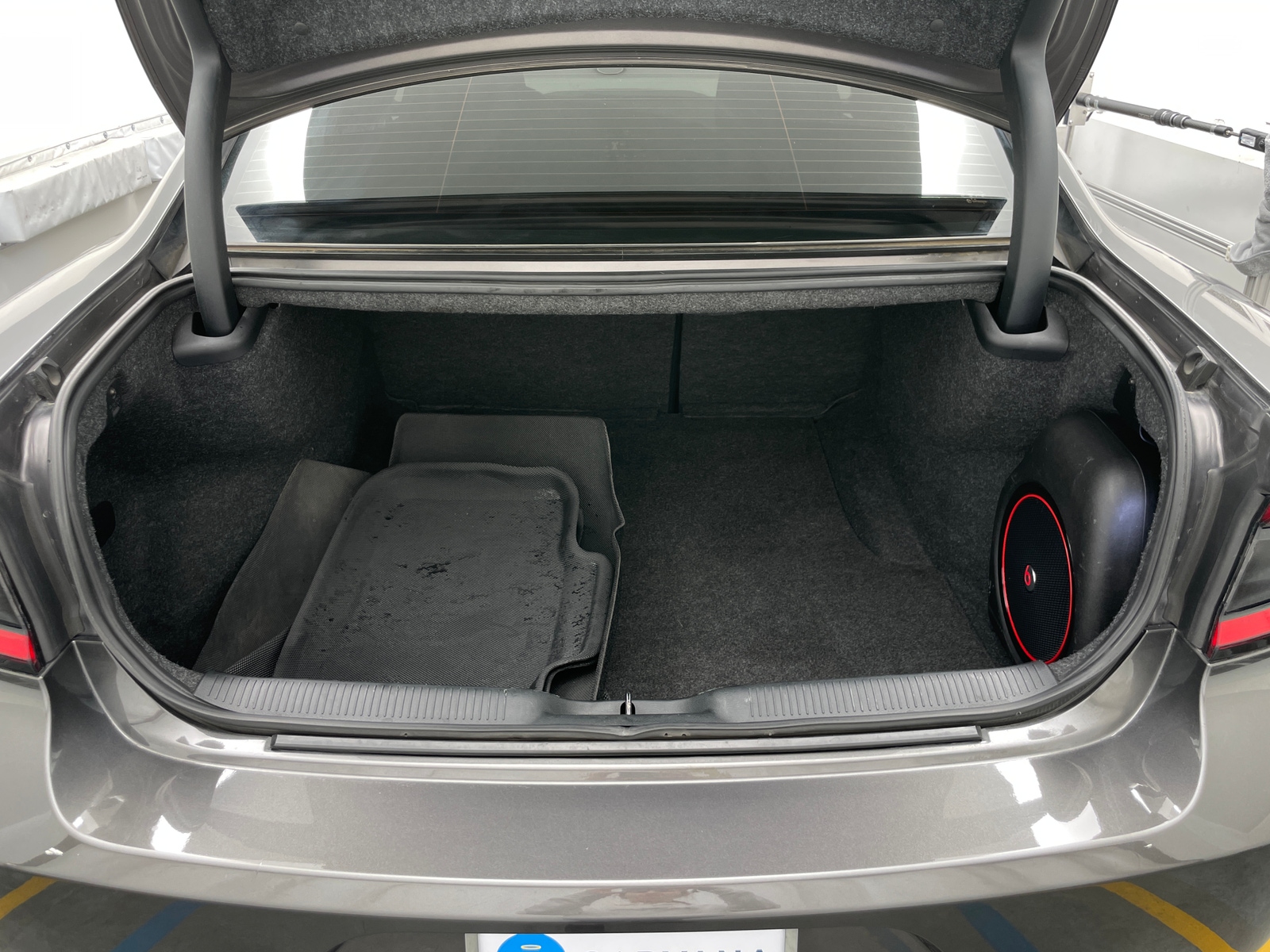 Thumbnail: 2018 Dodge Charger - 7