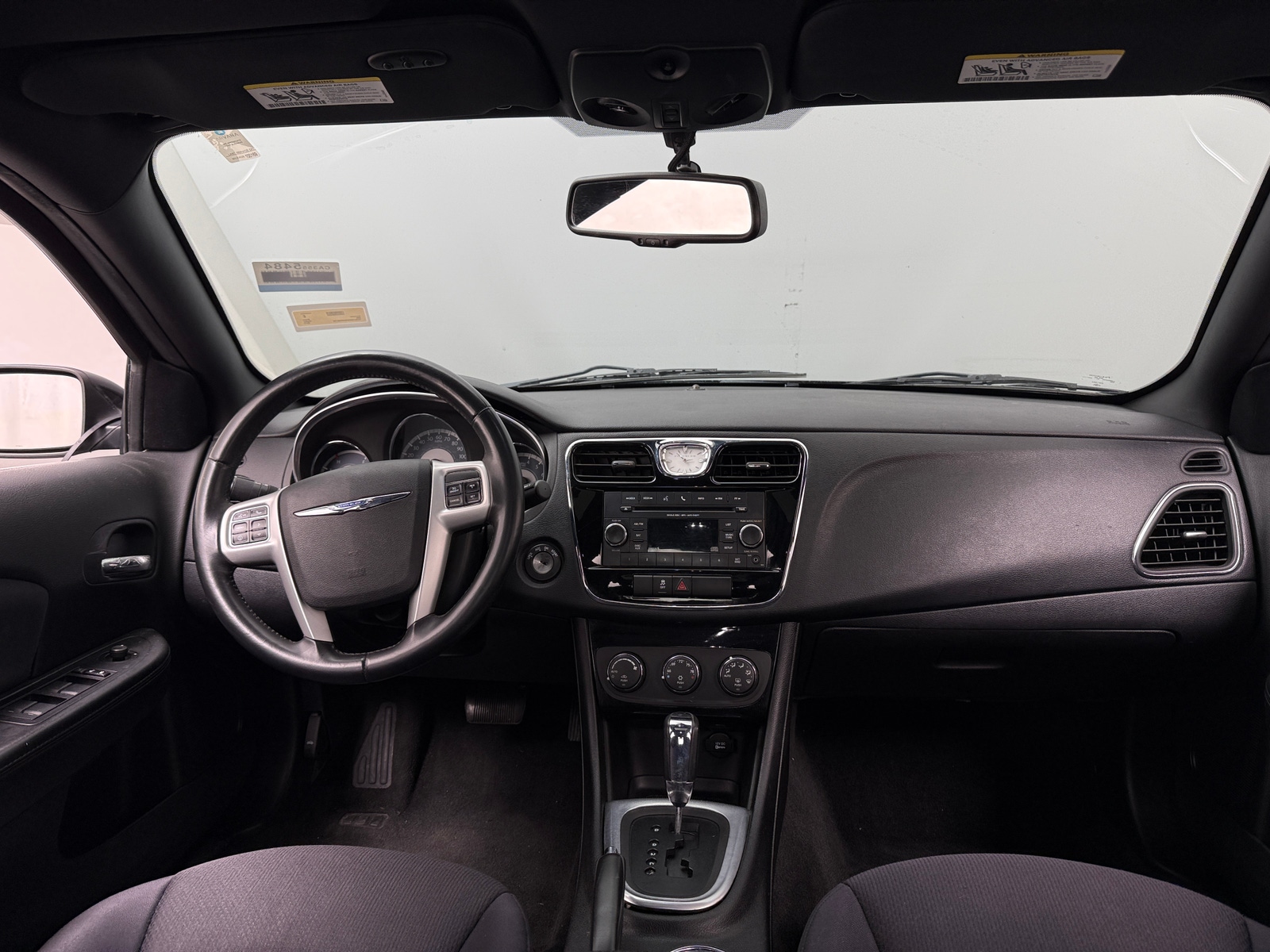 Thumbnail: 2013 Chrysler 200 - 3