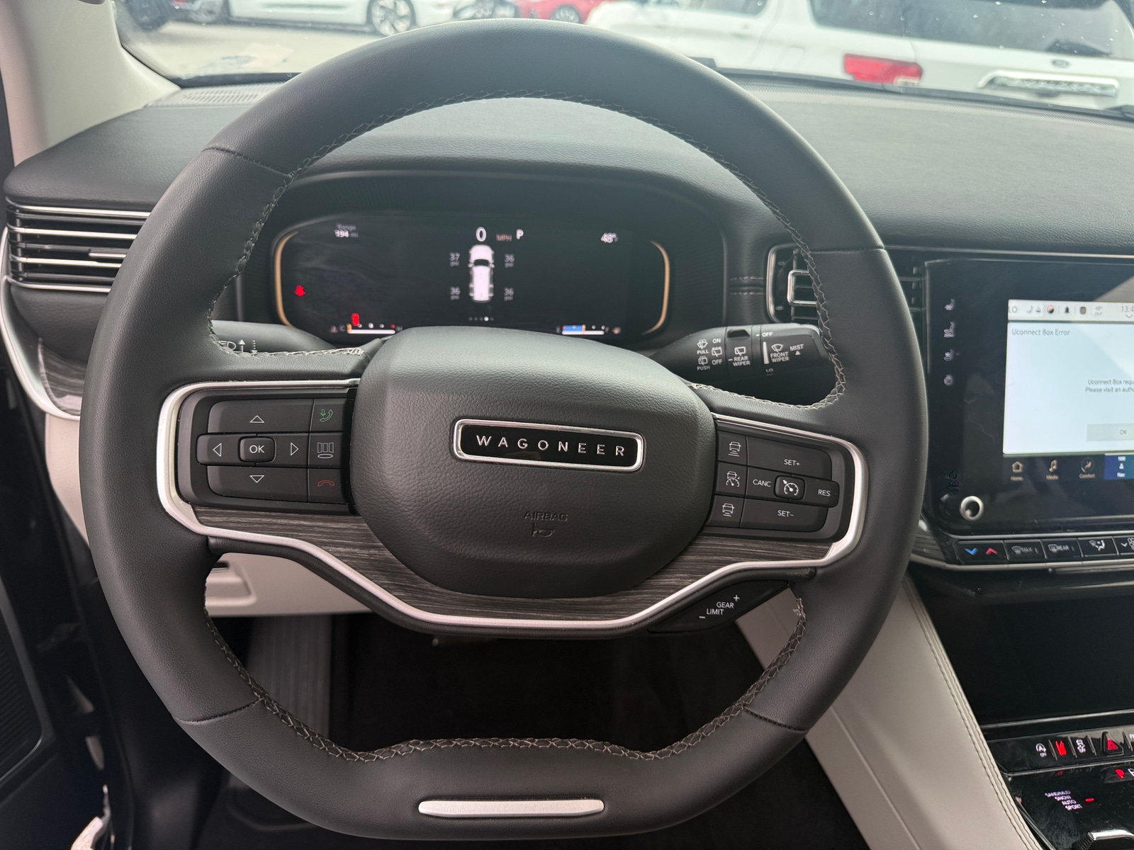 Thumbnail: 2022 Jeep Wagoneer - 4