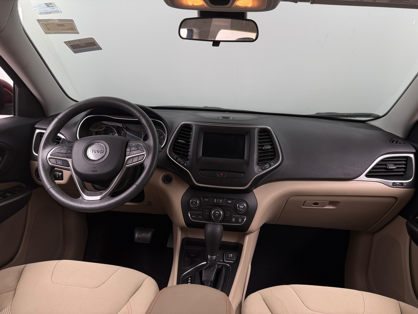 Thumbnail: 2019 Jeep Cherokee - 3