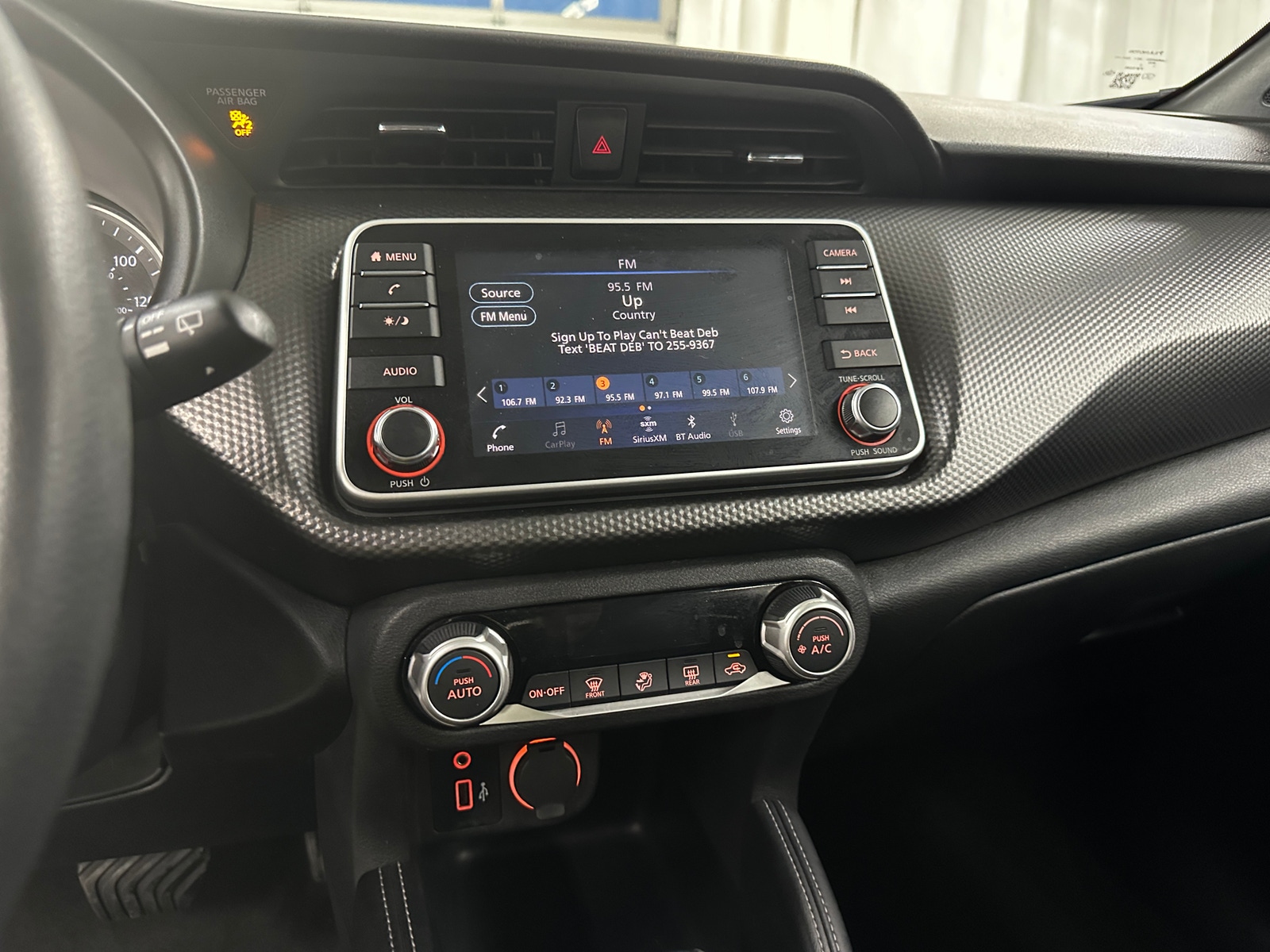 Thumbnail: 2020 Nissan Kicks - 4