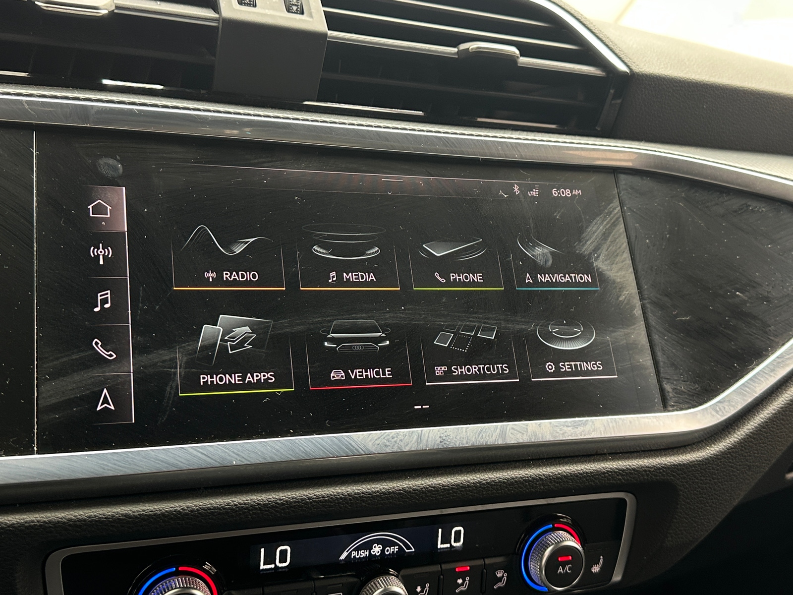 Thumbnail: 2020 Audi Q3 - 3