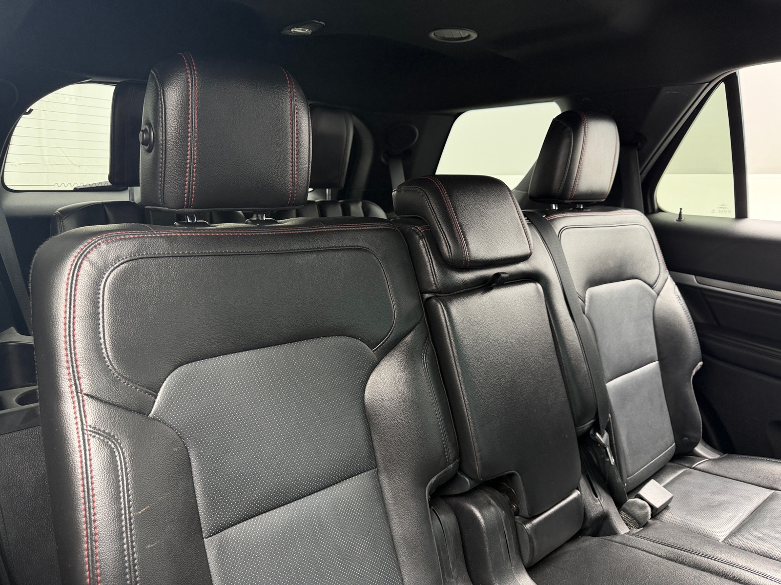 Thumbnail: 2016 Ford Explorer - 5