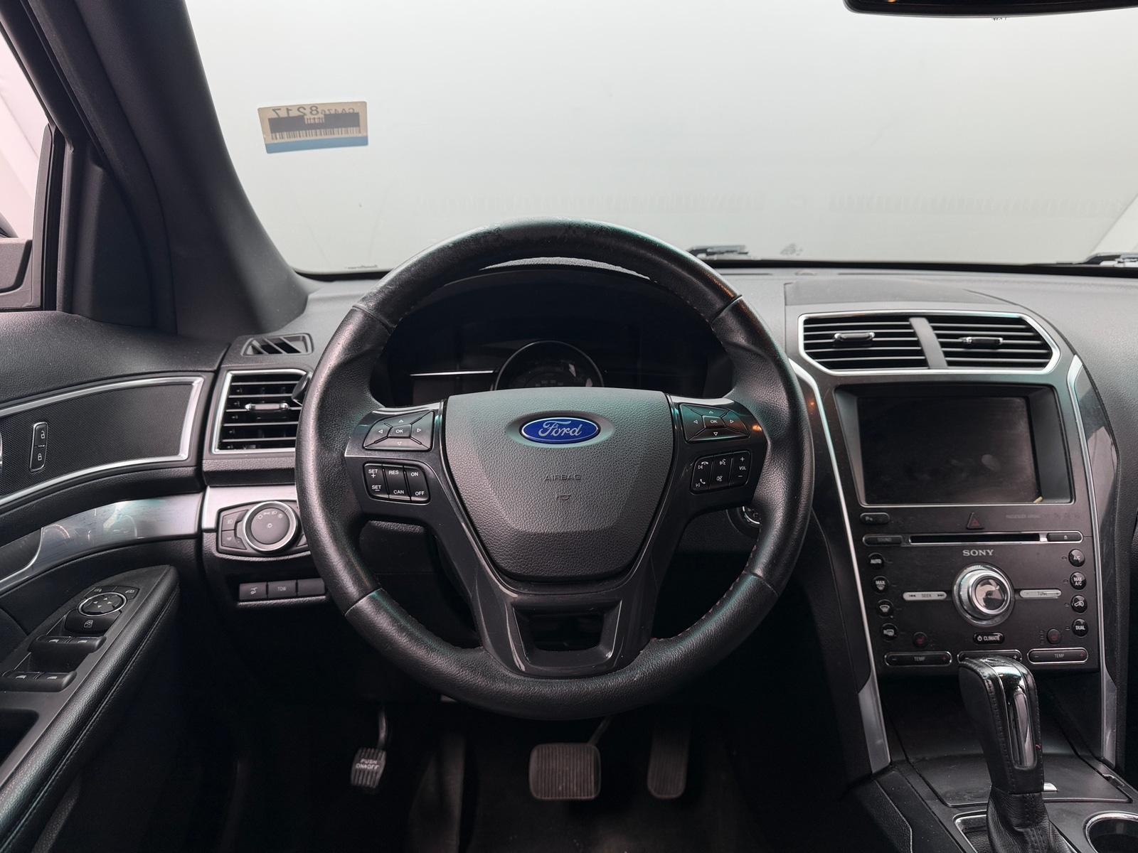 Thumbnail: 2016 Ford Explorer - 4