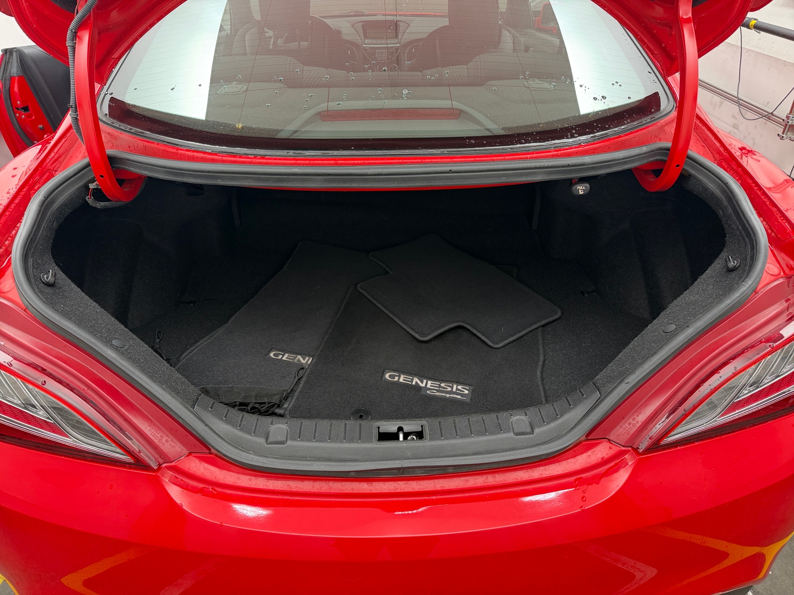 Thumbnail: 2013 Hyundai Genesis - 5