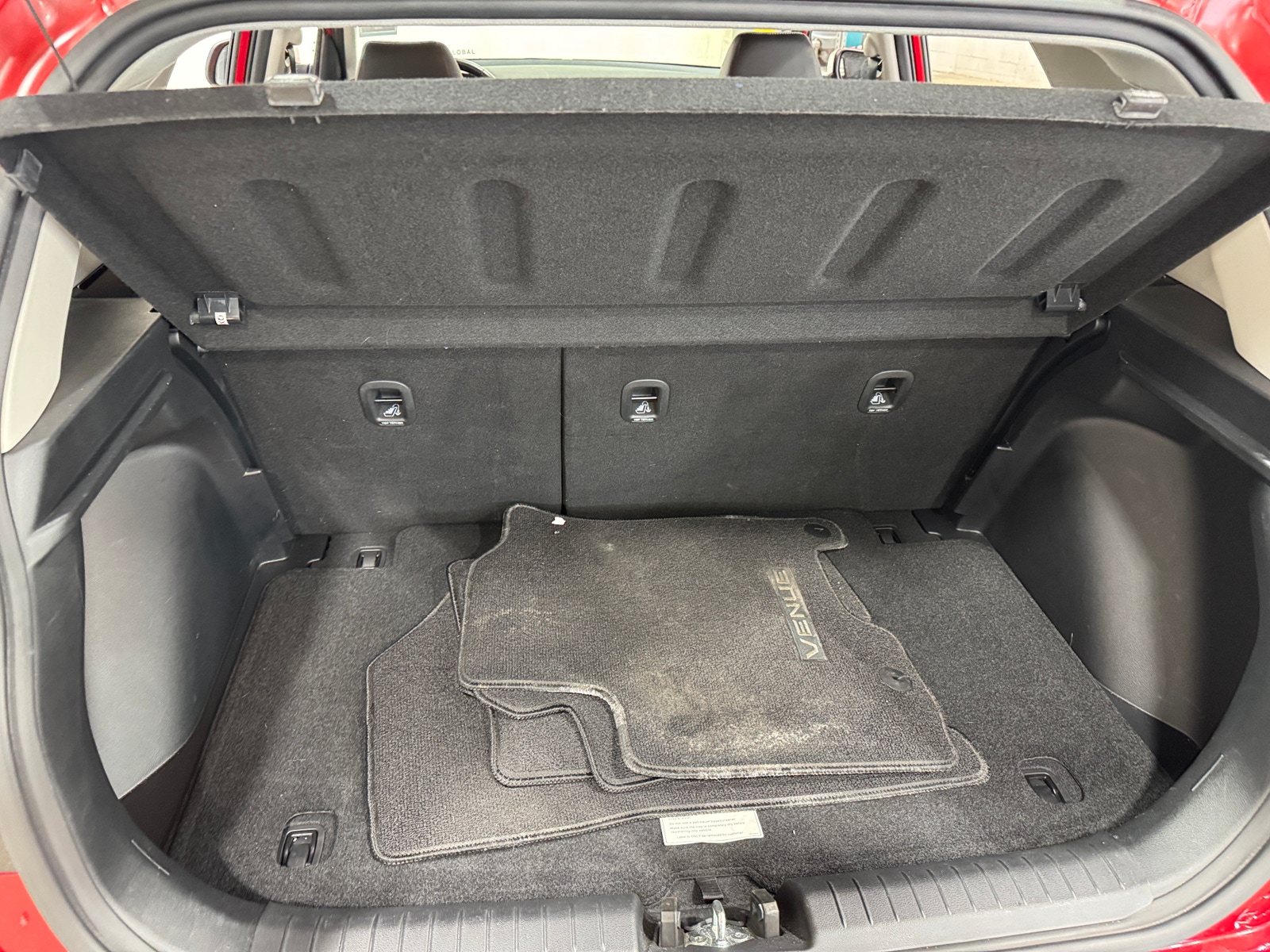 Thumbnail: 2022 Hyundai Venue - 6