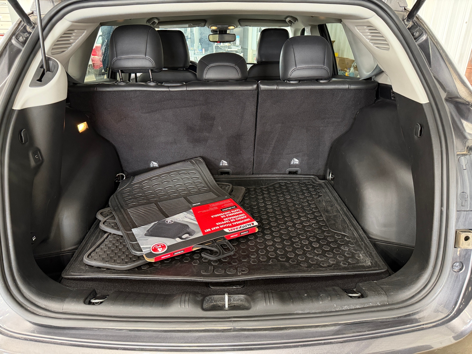 Thumbnail: 2022 Jeep Compass - 6