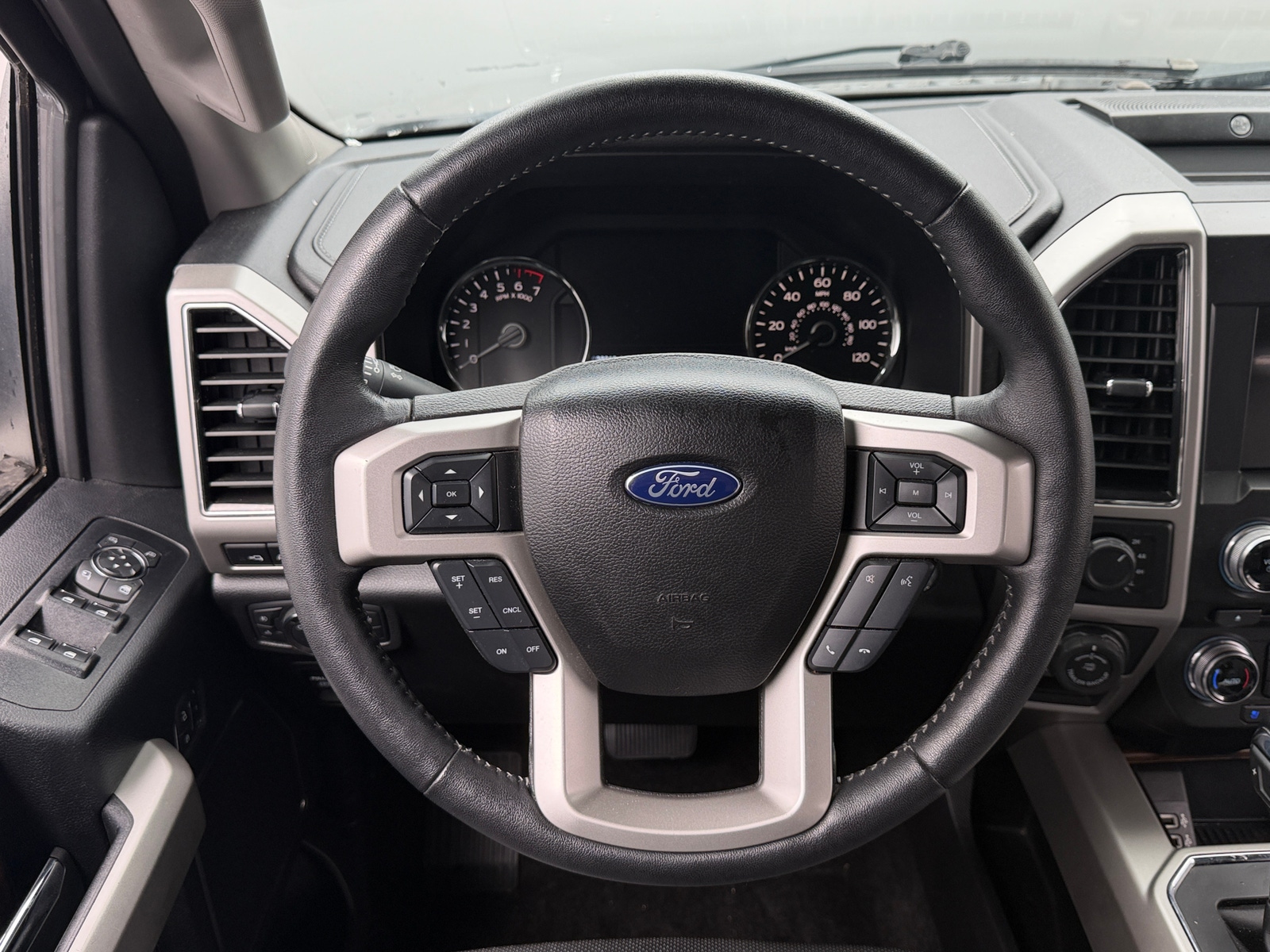 Thumbnail: 2018 Ford Econoline - 4