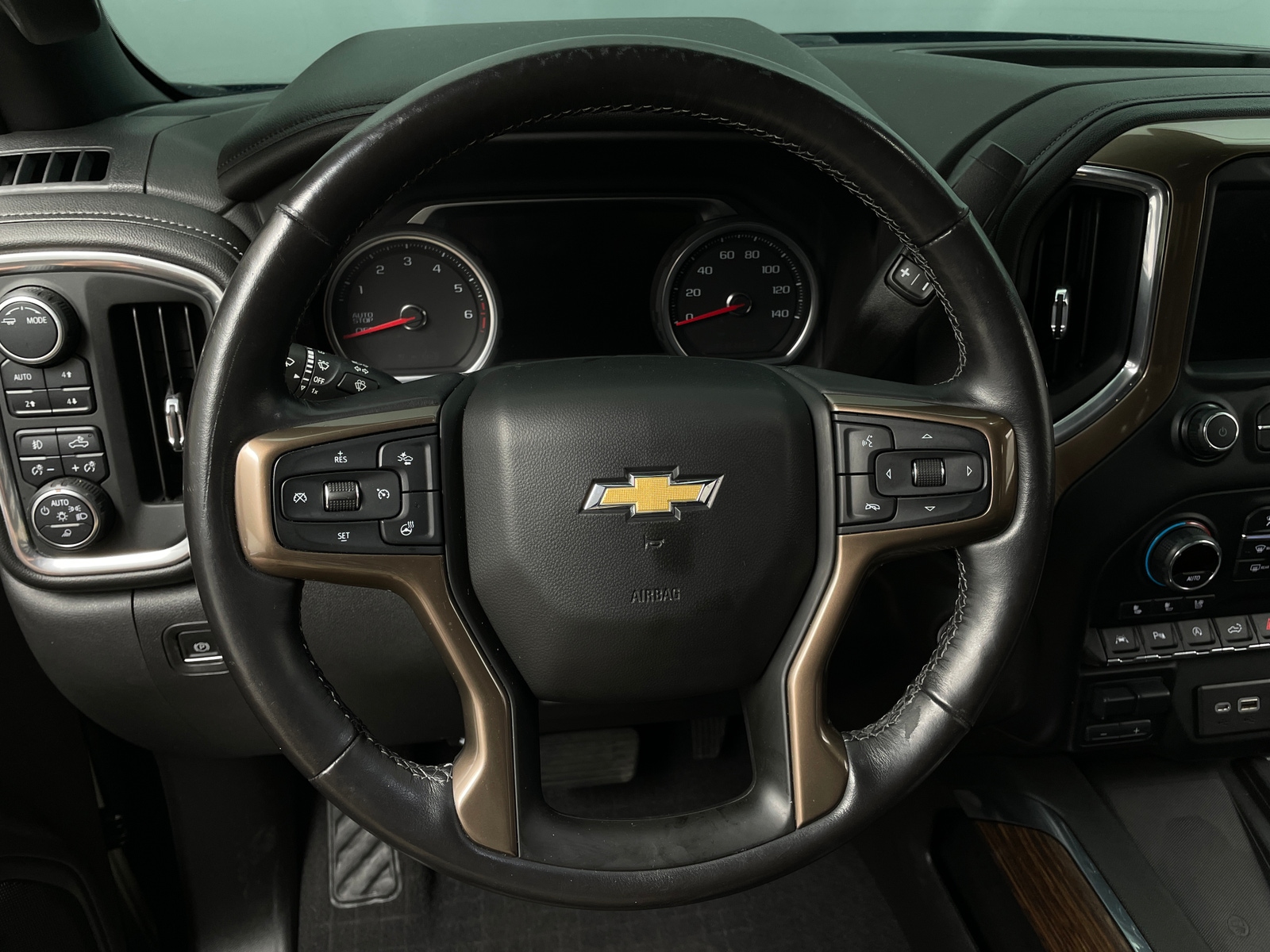 Thumbnail: 2020 Chevrolet Silverado 1500 - 4