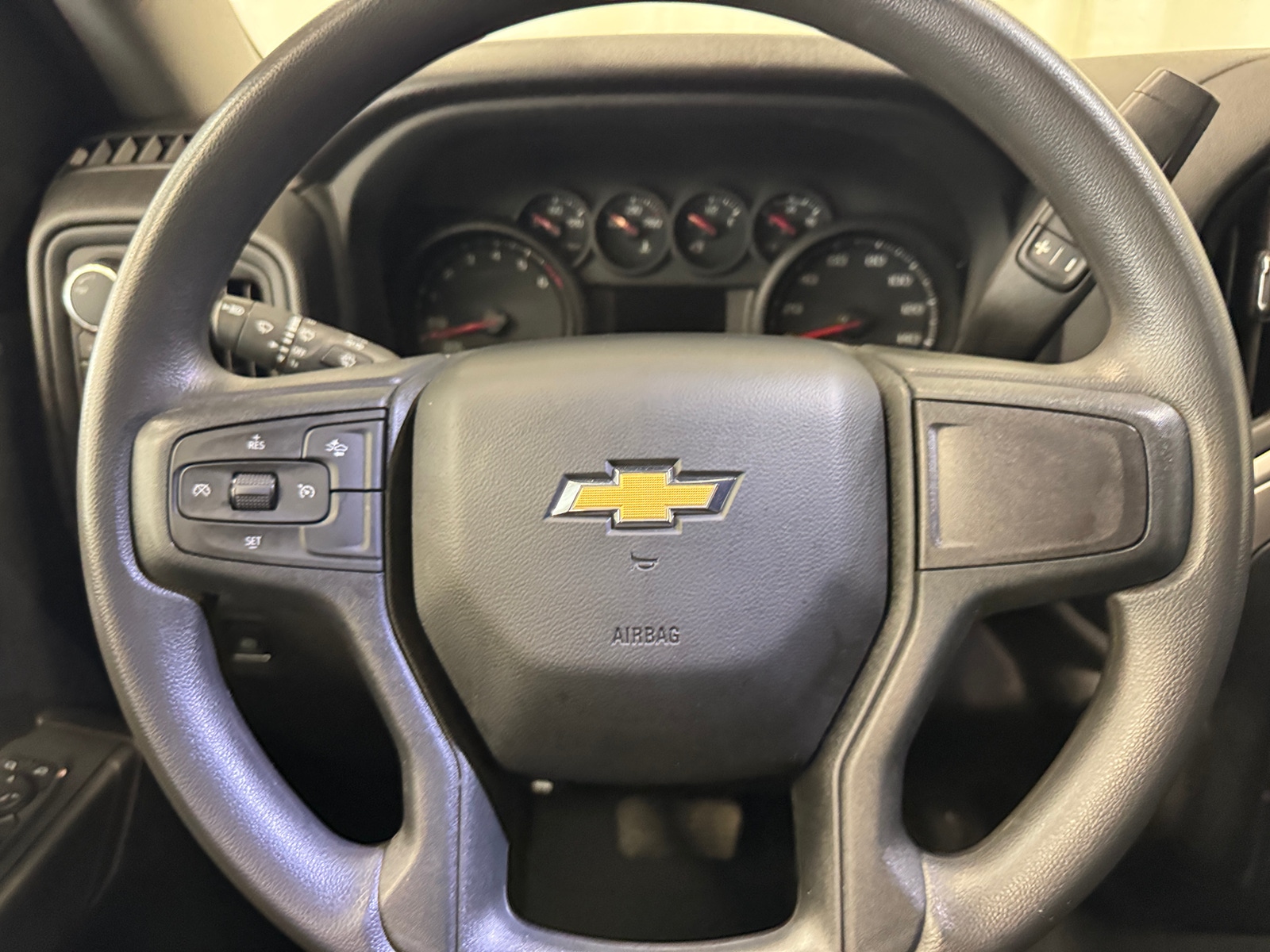 Thumbnail: 2024 Chevrolet Silverado 1500 - 5