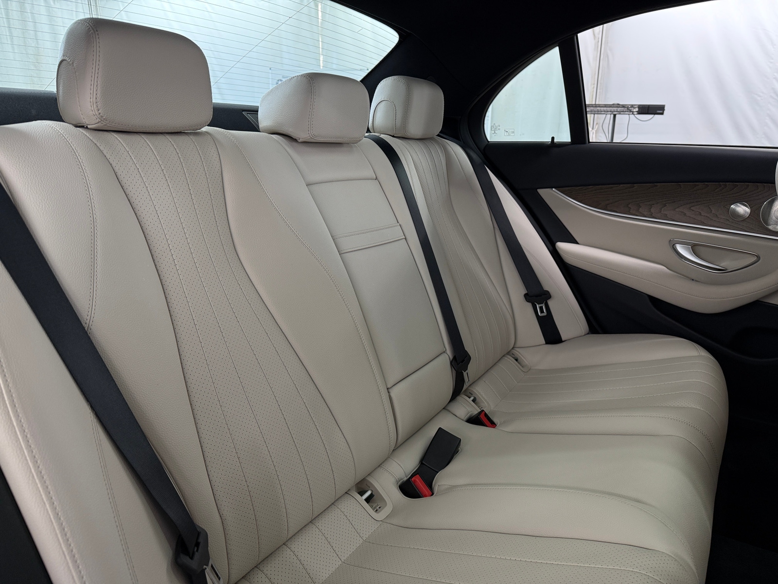 Thumbnail: 2022 Mercedes-Benz E-Class - 5