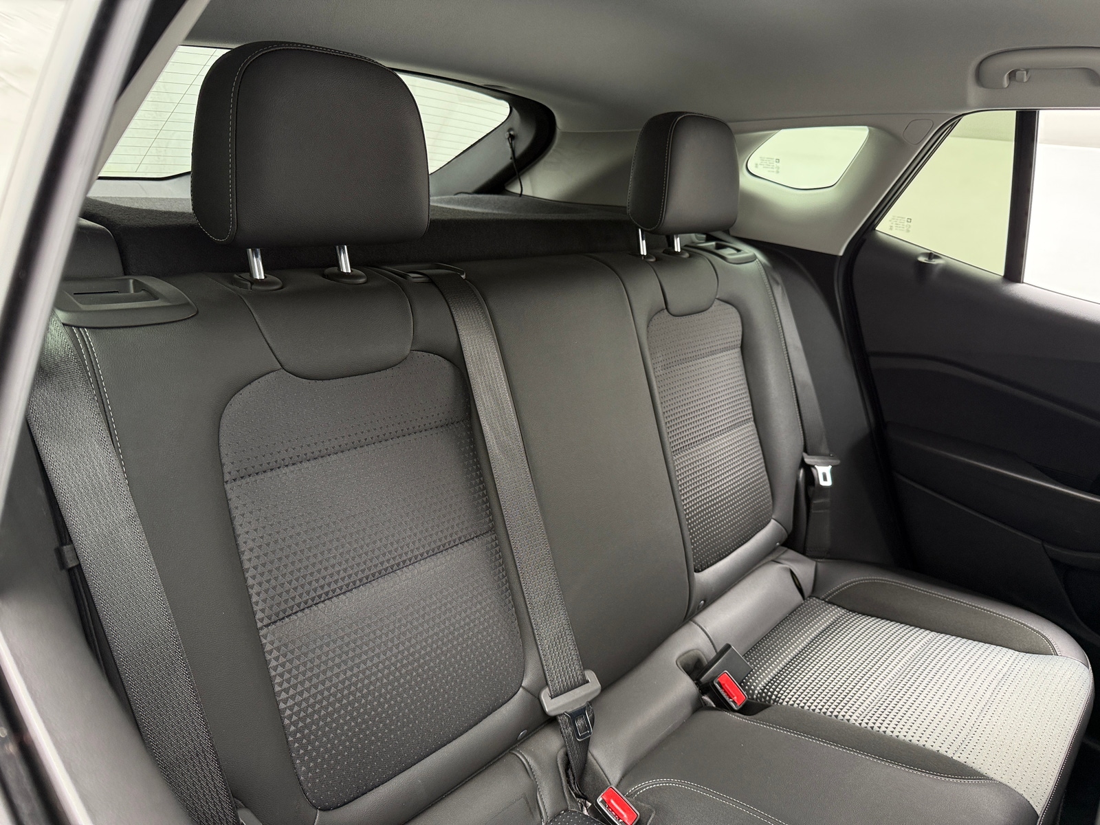 Thumbnail: 2025 Chevrolet Trax - 6