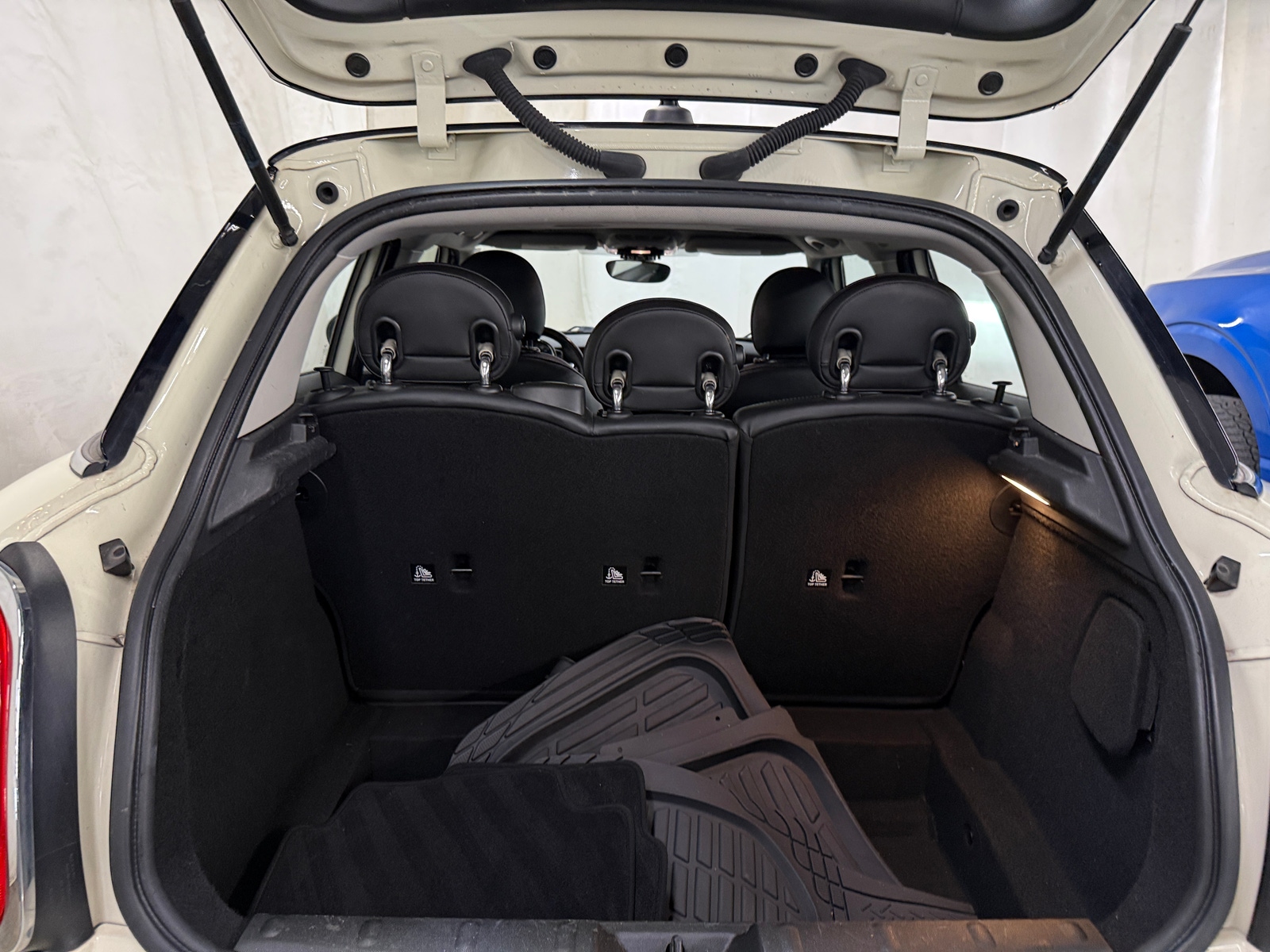 Thumbnail: 2019 MINI Cooper Hardtop - 7