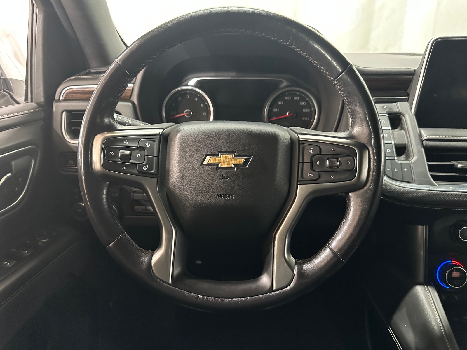 Thumbnail: 2021 Chevrolet Suburban - 4