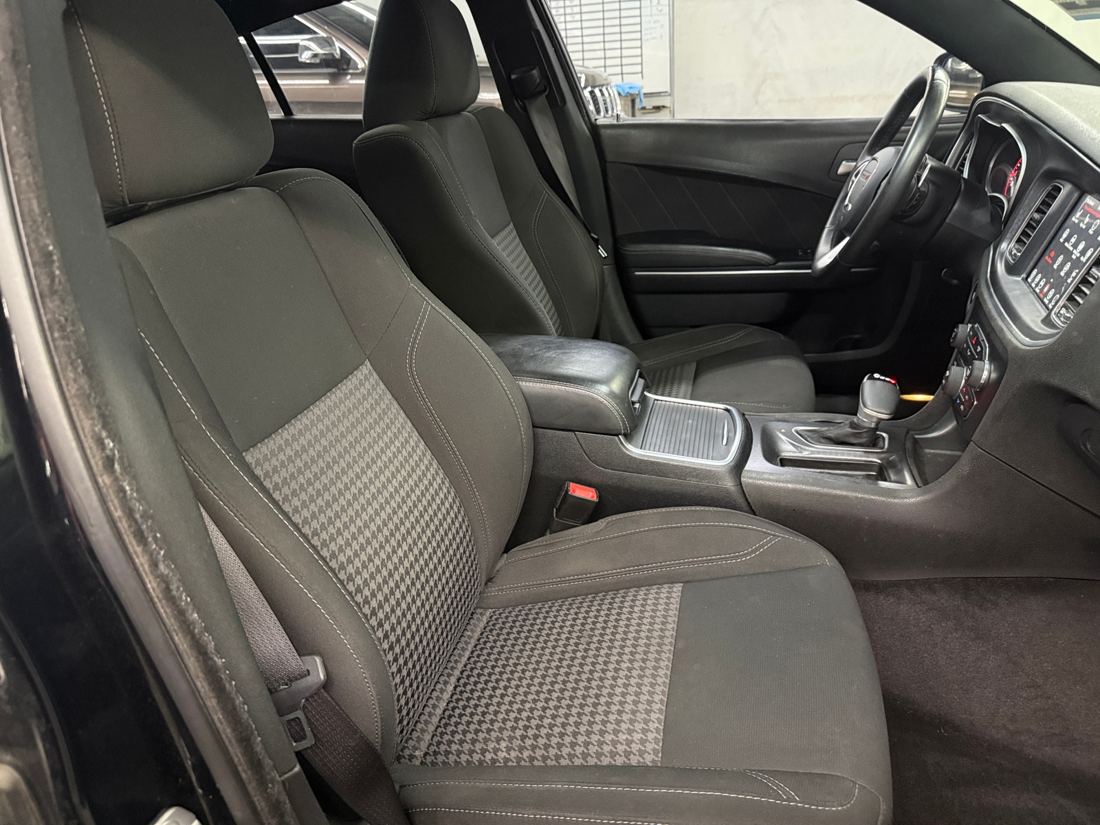 Thumbnail: 2017 Dodge Charger - 2