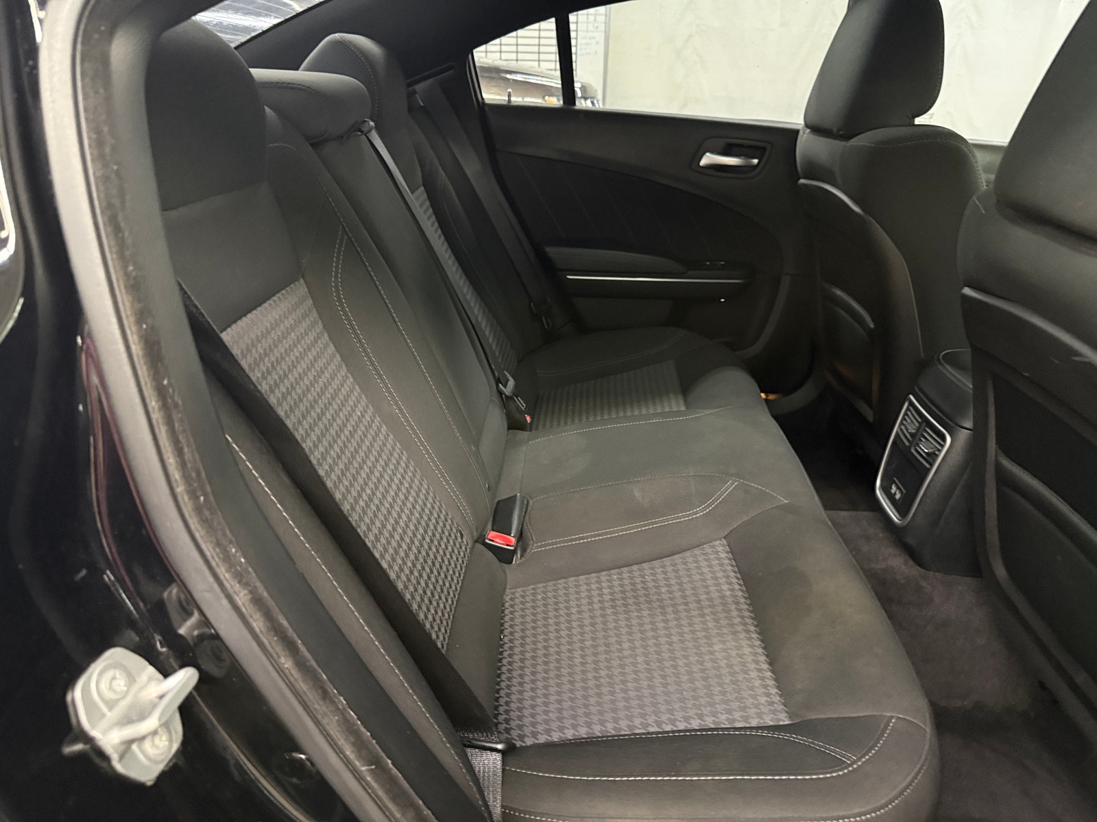 Thumbnail: 2017 Dodge Charger - 6